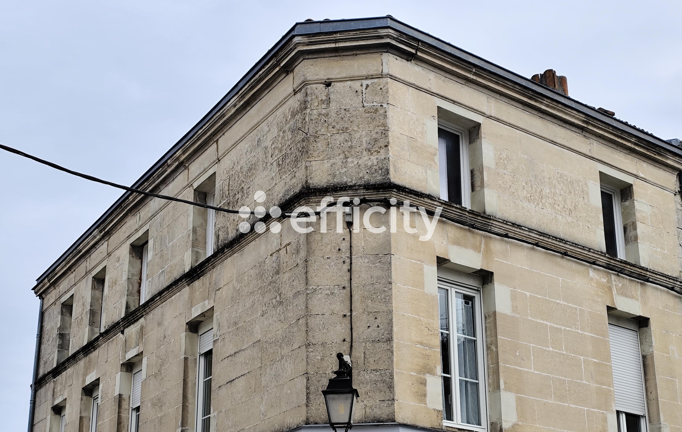 immeuble  - 215m2 à Saintes (17100)