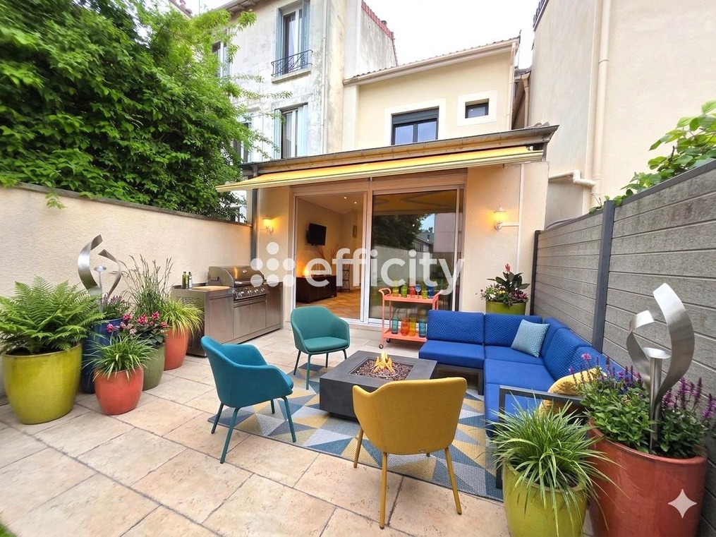 Achat immobilier Maison 5 pièces  135m2 à Nanterre (92000) - Photo n°1