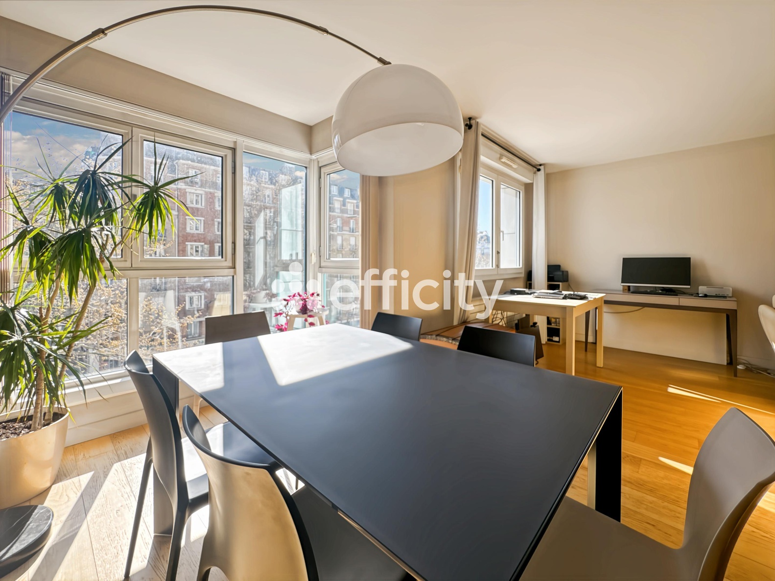 appartement 4 pièces - 80,87m2 à Paris (75014)