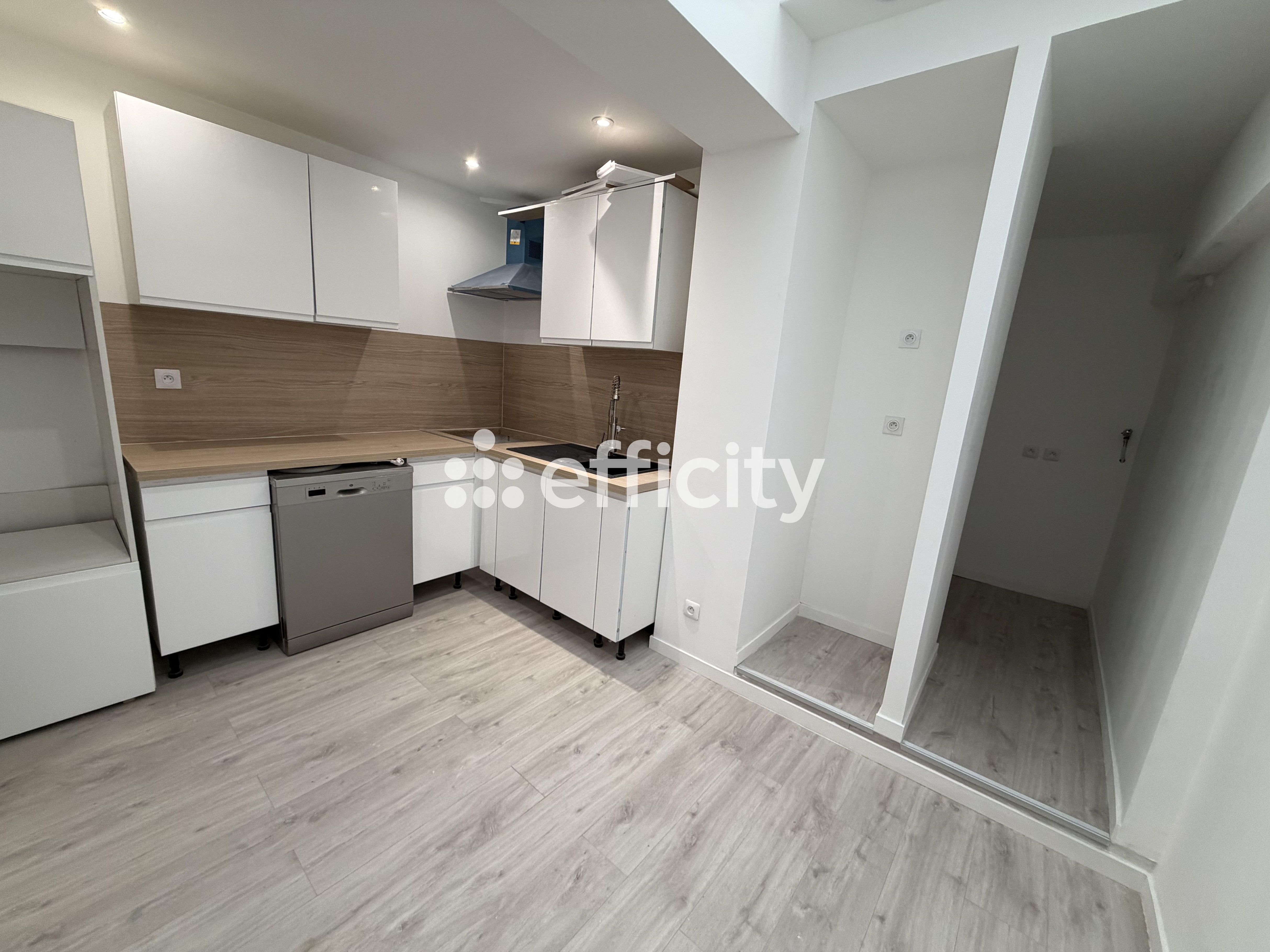 Achat immobilier Immeuble 6 pièces  103m2 à Roubaix (59100) - Photo n°1