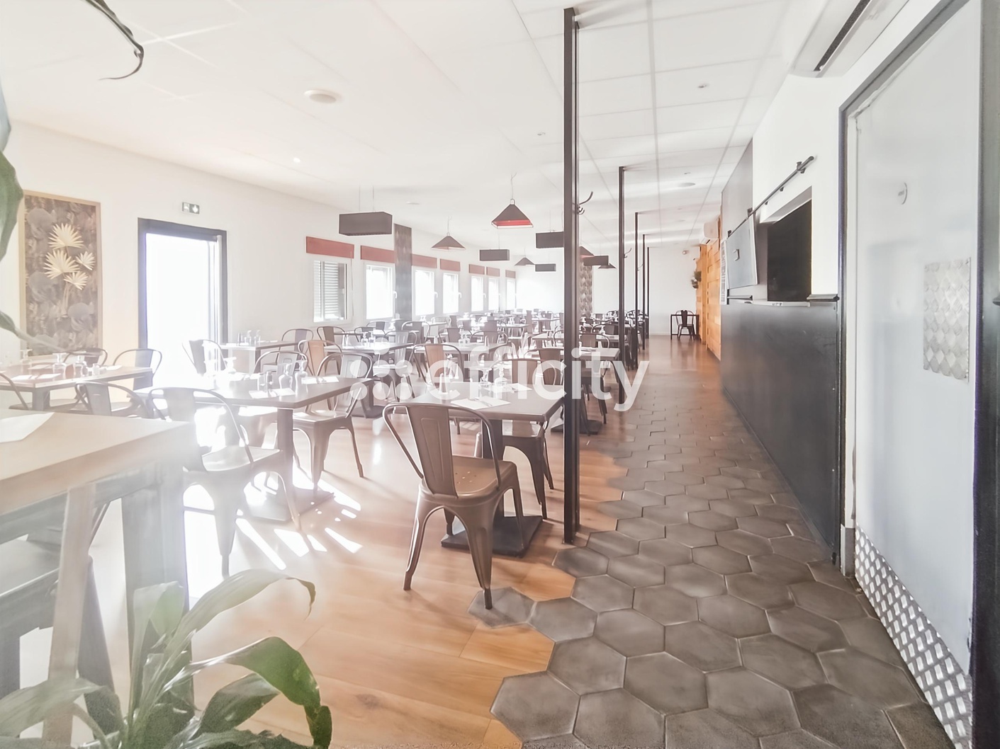 fonds de commerce  - 250m2 à Le Thou (17290)