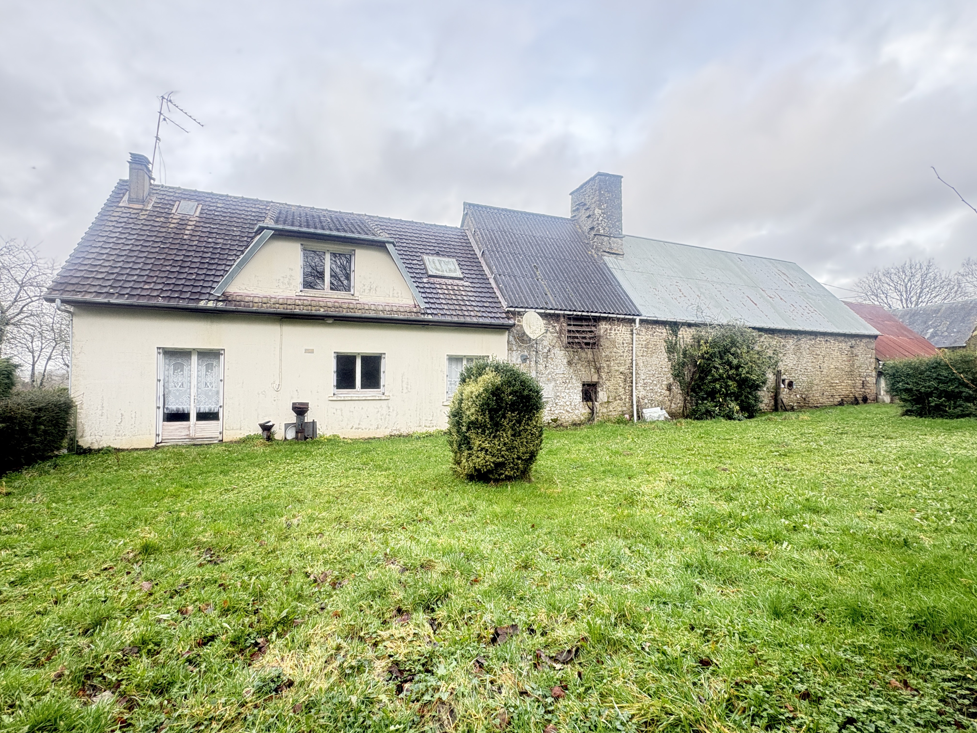 Achat immobilier Maison 5 pièces  106m2 à Vire Normandie (14500) - Photo n°1