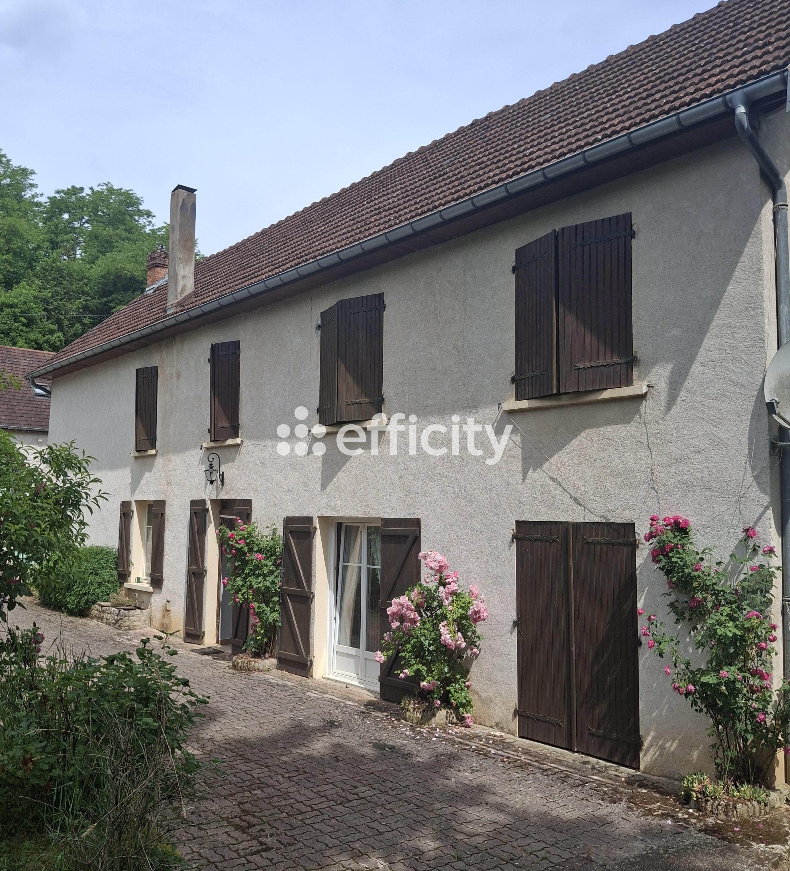 Maison 9 pièces 216 m² · à Fontenois-lès-Montbozon · 216 m² · 166 000 €