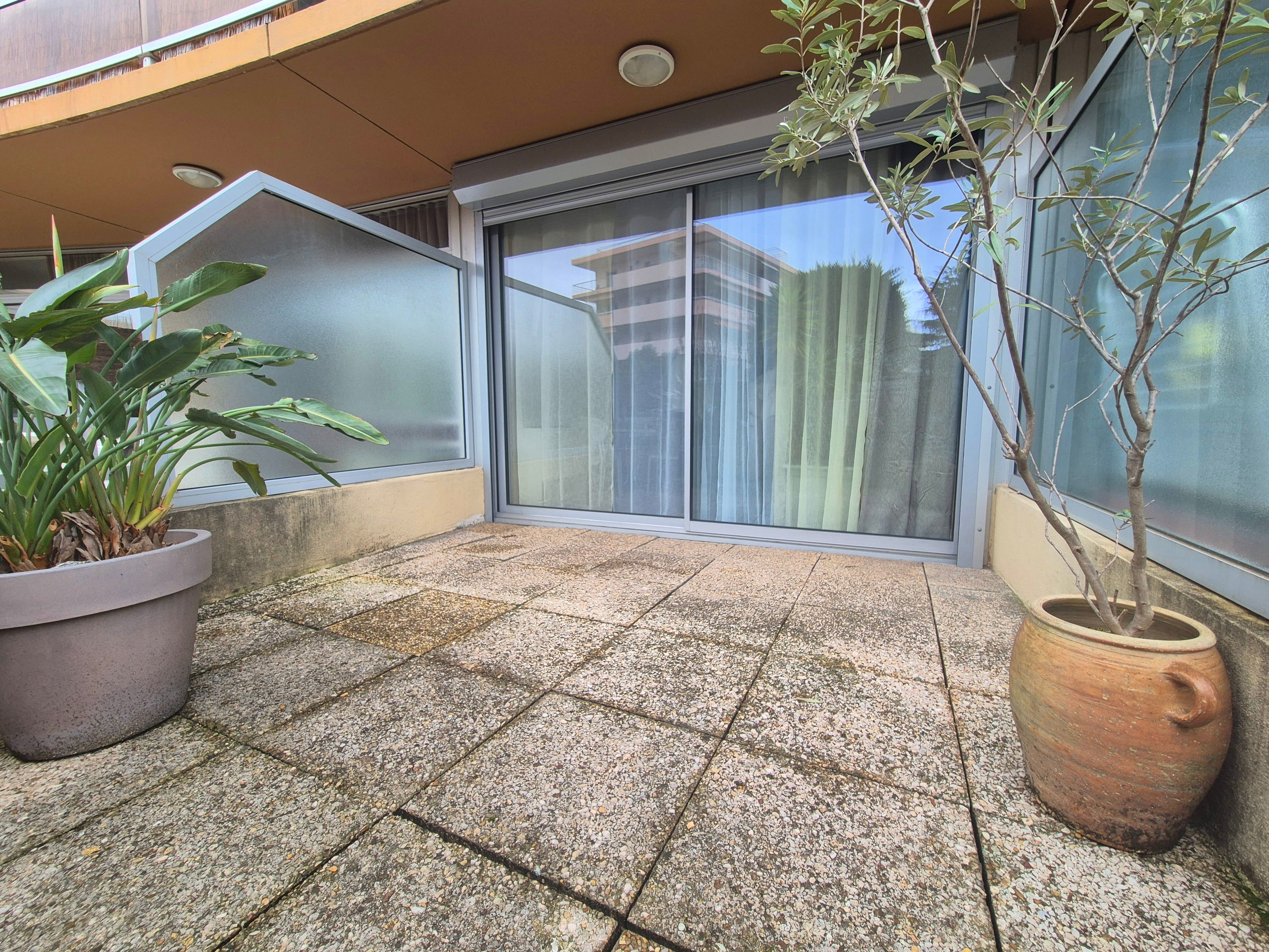 Achat immobilier Appartement 1 pièces  25m2 à Saint-Laurent-du-Var (06700) - Photo n°5