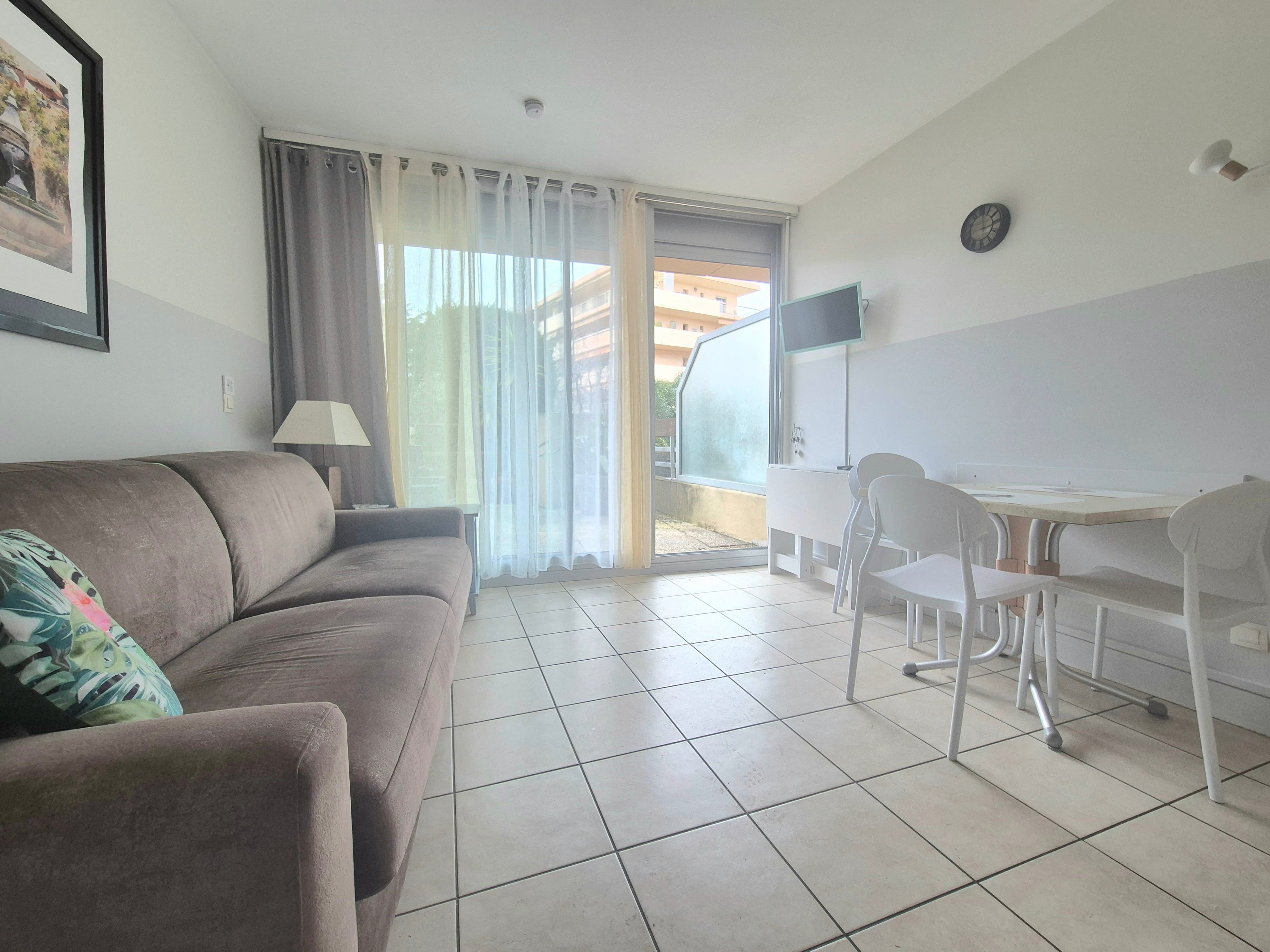 Achat immobilier Appartement 1 pièces  25m2 à Saint-Laurent-du-Var (06700) - Photo n°6