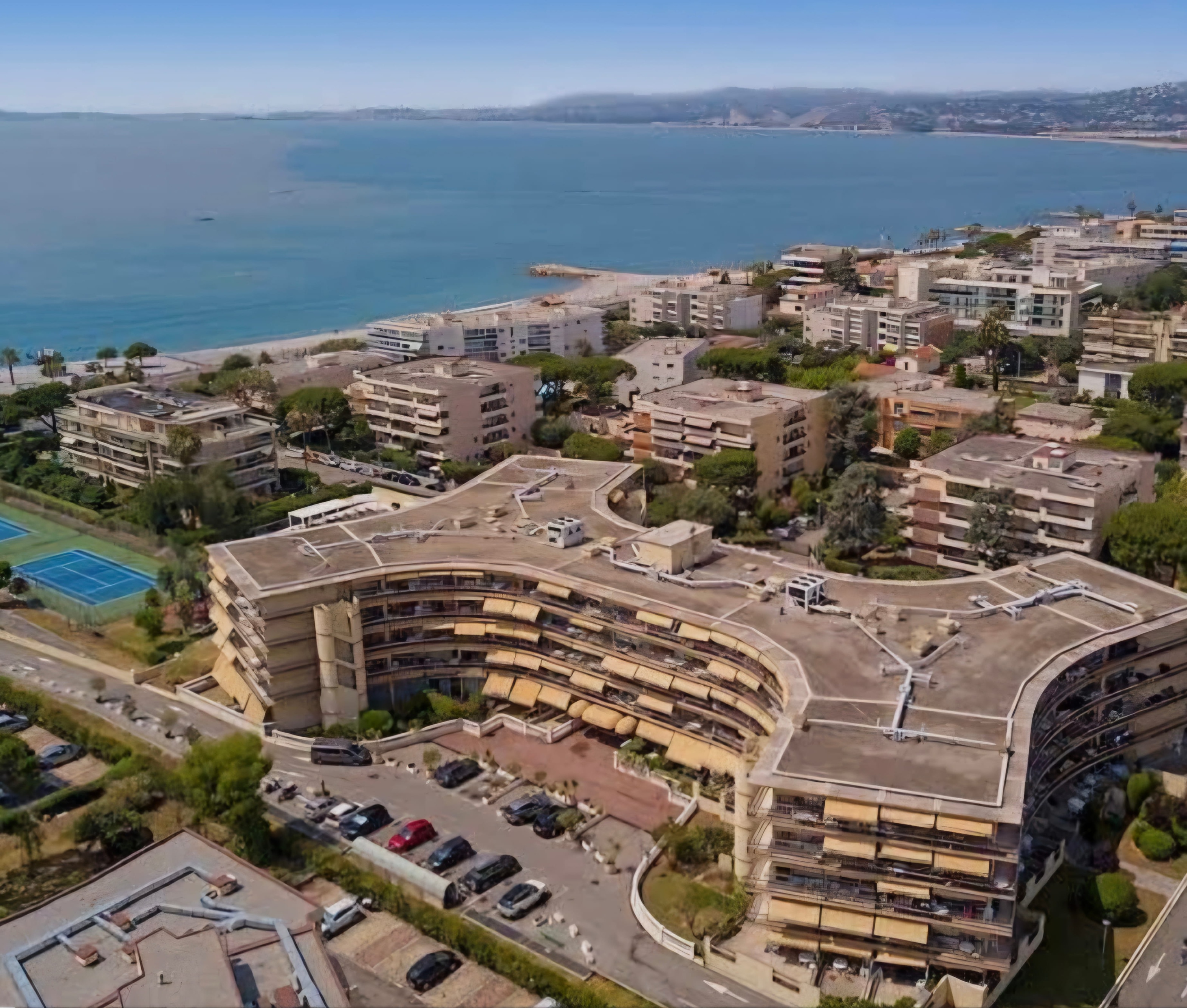 Achat immobilier Appartement 1 pièces  25m2 à Saint-Laurent-du-Var (06700) - Photo n°10