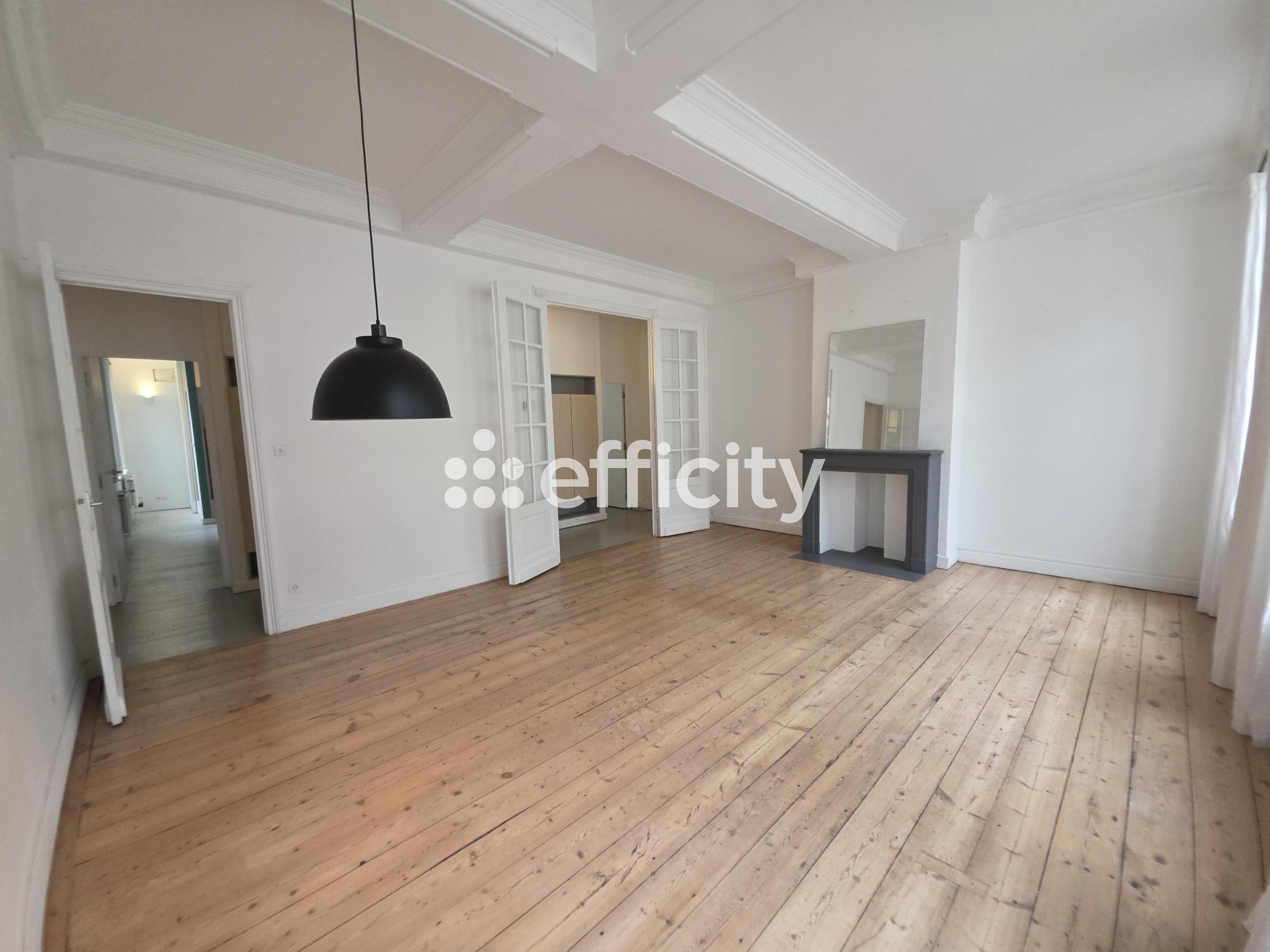 Achat immobilier Appartement 3 pièces  96m2 à Lille (59800) - Photo n°1