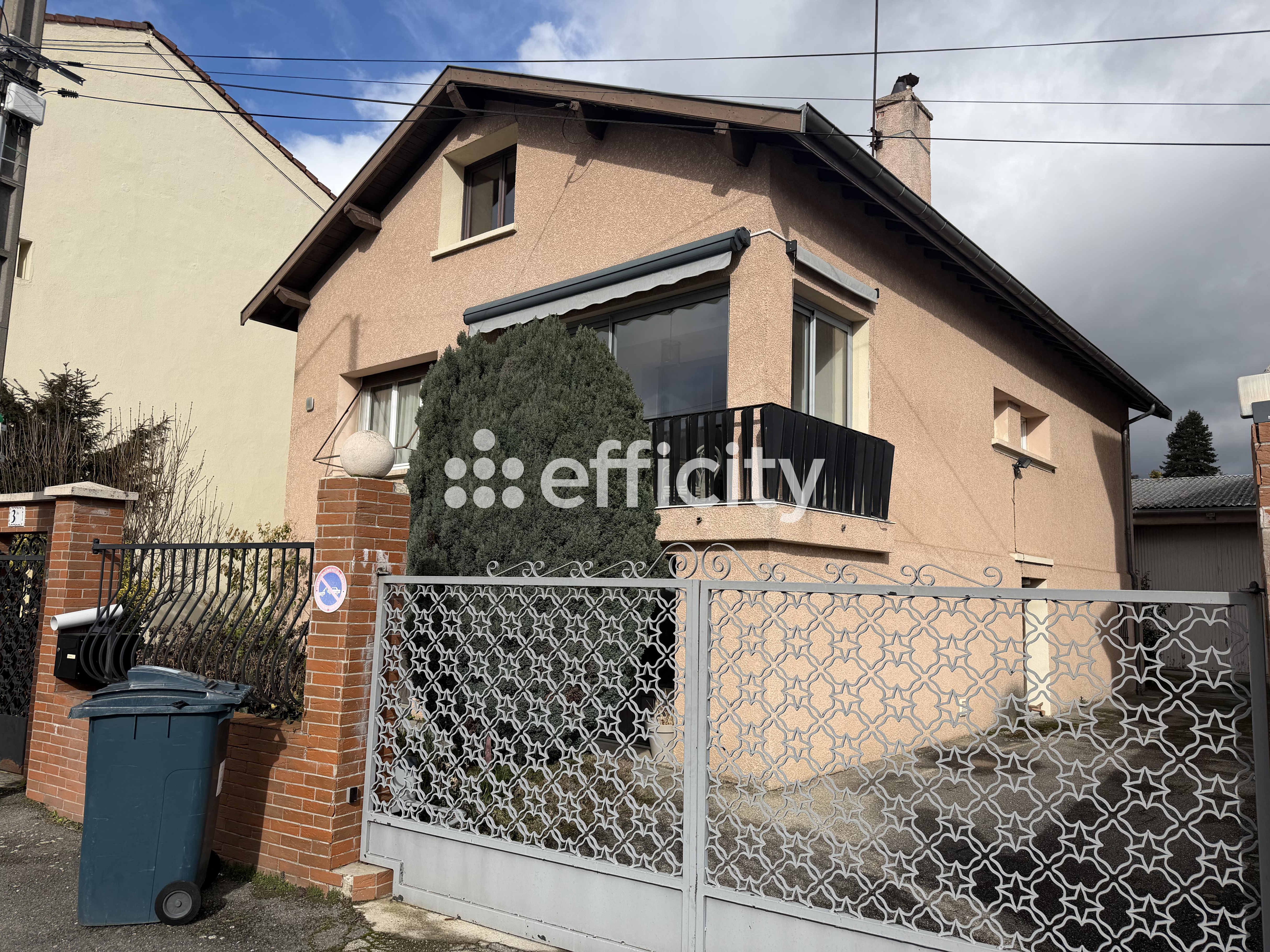 Achat immobilier Maison 10 pièces  200m2 à Saint-Priest-en-Jarez (42270) - Photo n°15