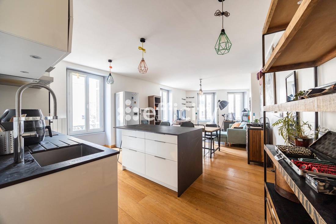 appartement 3 pièces - 80m2 à Bordeaux (33000)