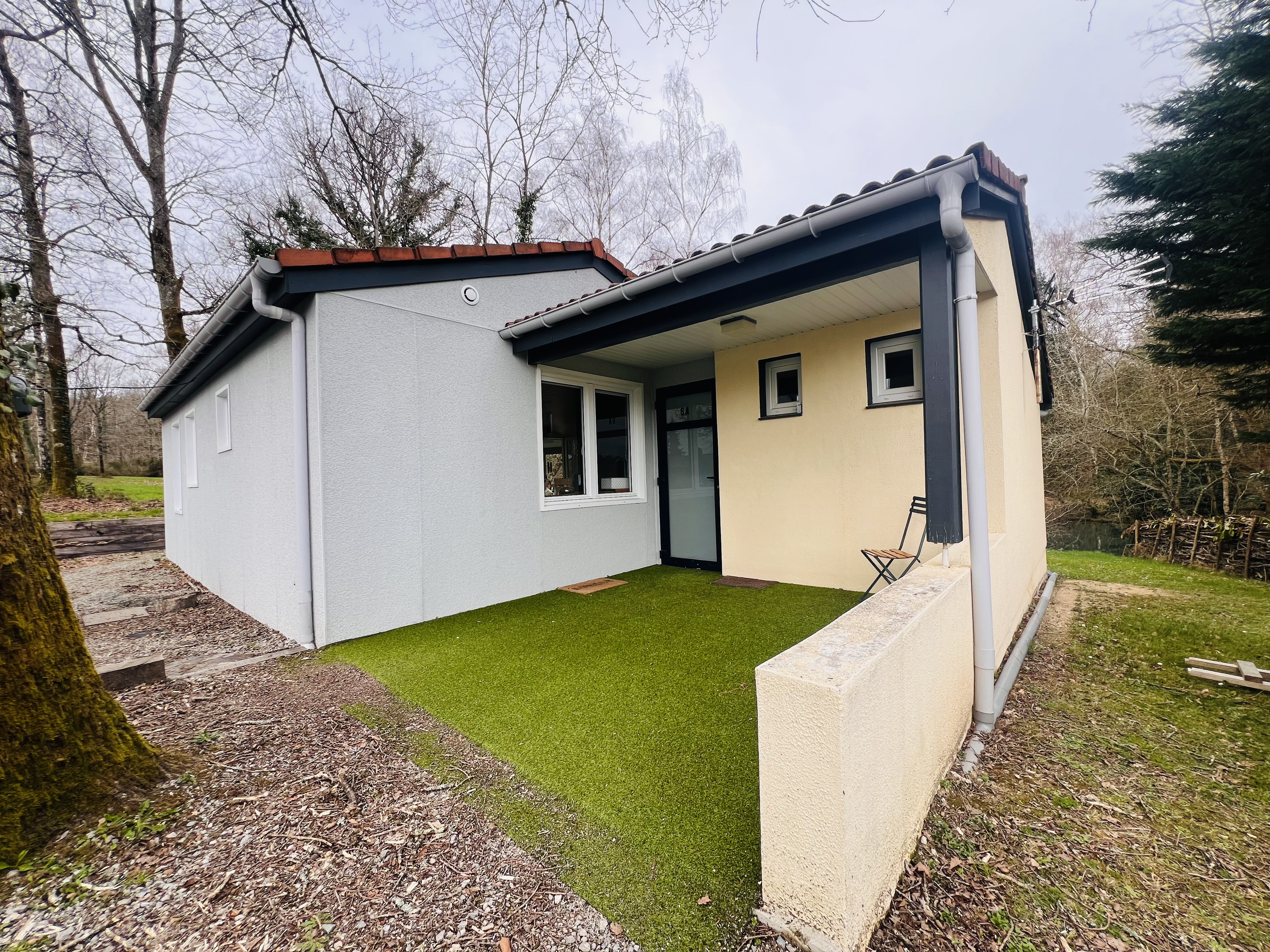 Maison 3 pièces 69 m² · à Écuras · 69 m² · 93 000 €