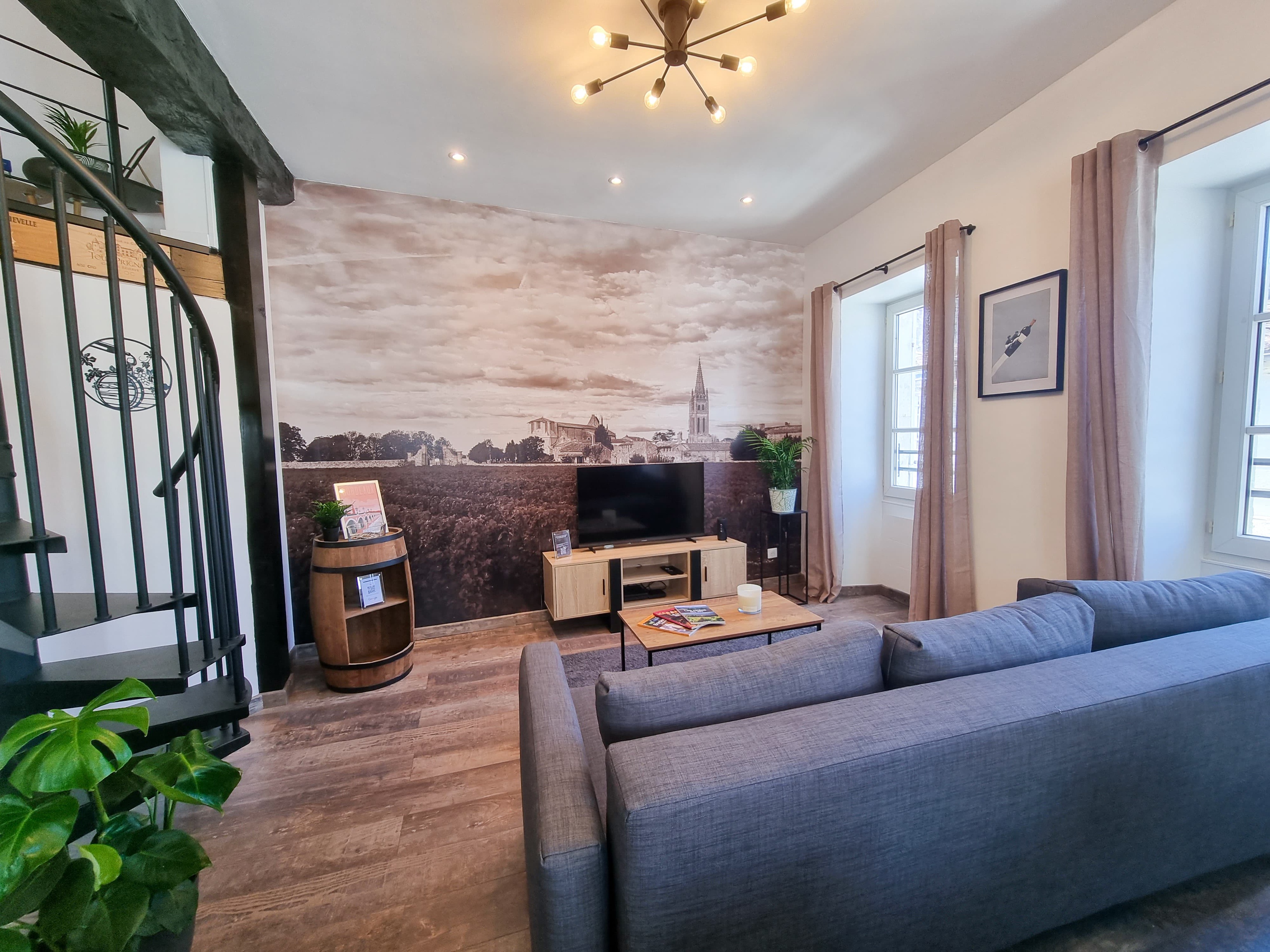 Achat immobilier Immeuble 5 pièces  104m2 à Saintes (17100) - Photo n°4