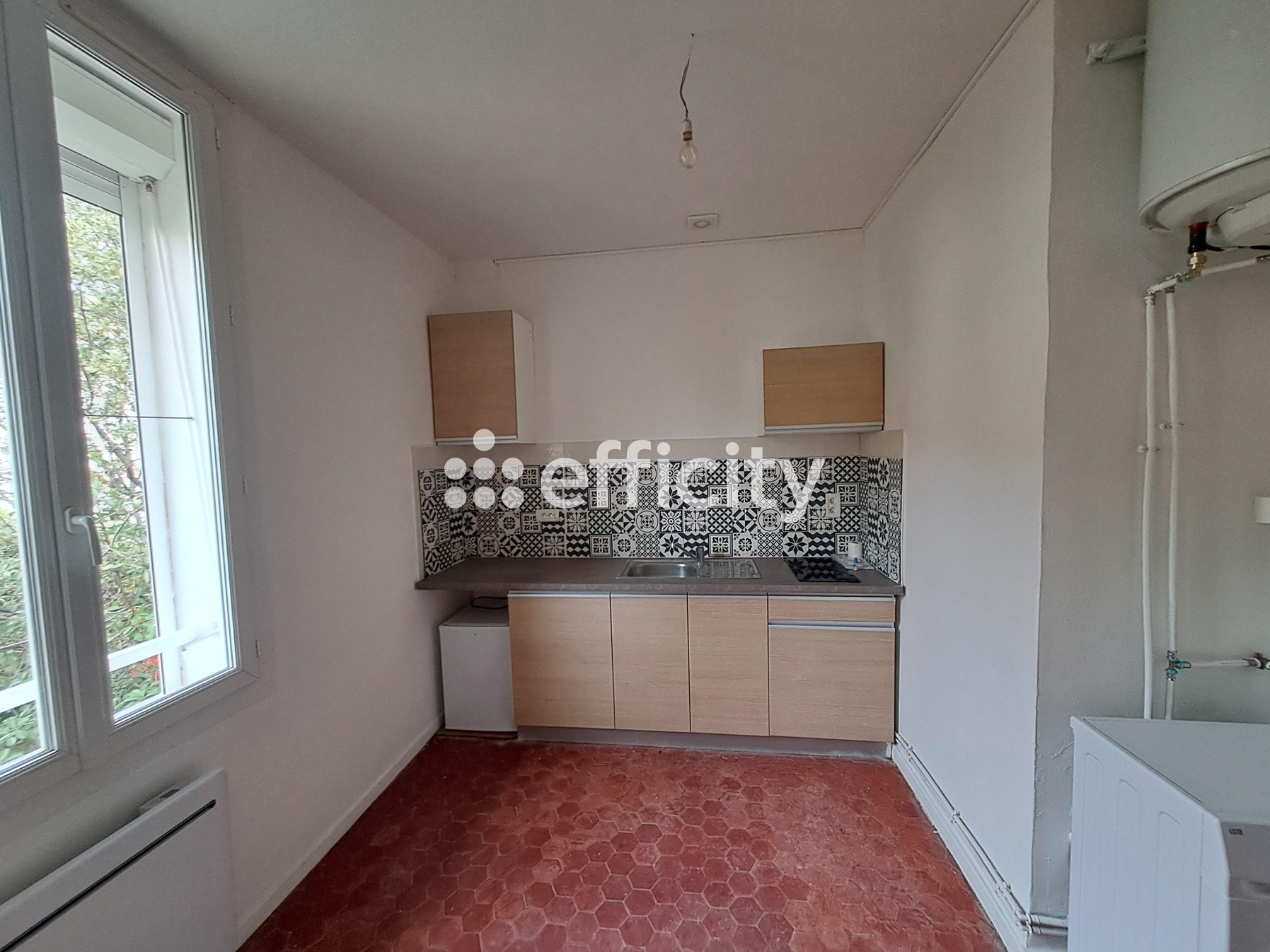 appartement 1 pièces - 24m2 à Toulon (83100)