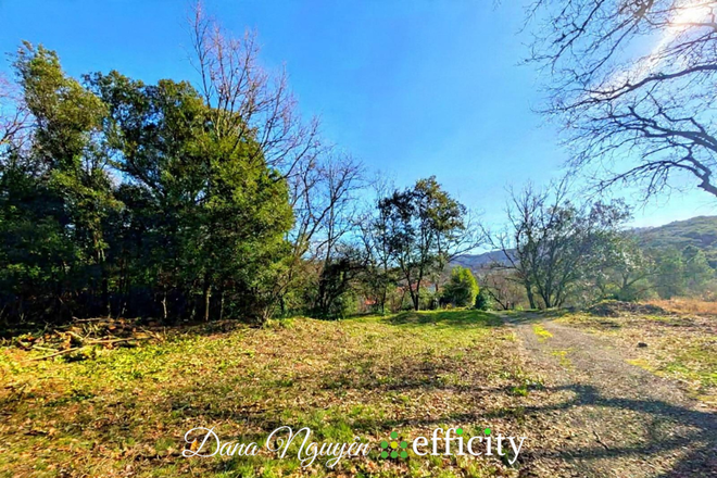 terrain  - 1040m2 à Molières-sur-Cèze (30410)