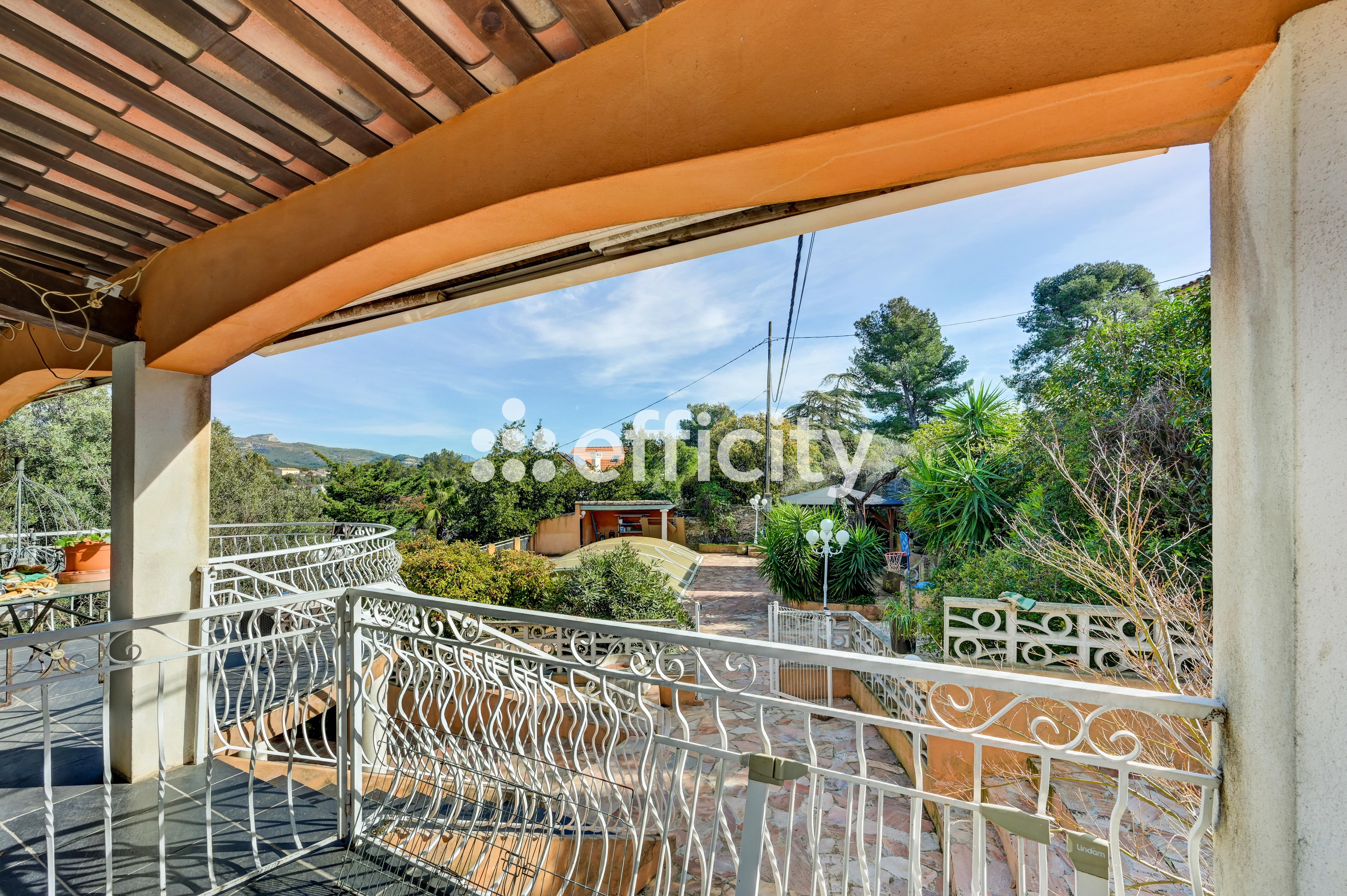 Achat immobilier Maison 7 pièces  202m2 à Allauch (13190) - Photo n°6