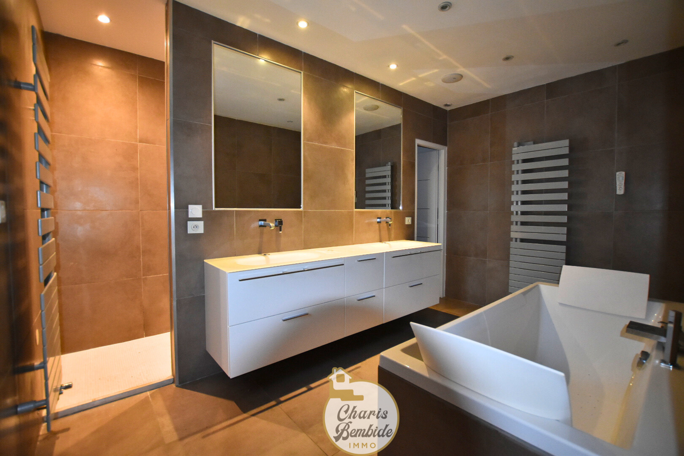 Achat immobilier Maison 9 pièces  275m2 à Bernis (30620) - Photo n°8