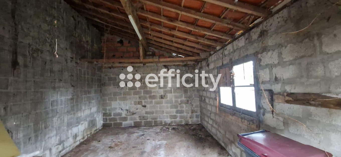 Achat immobilier Parking   50m2 à La Couronne (16400) - Photo n°4