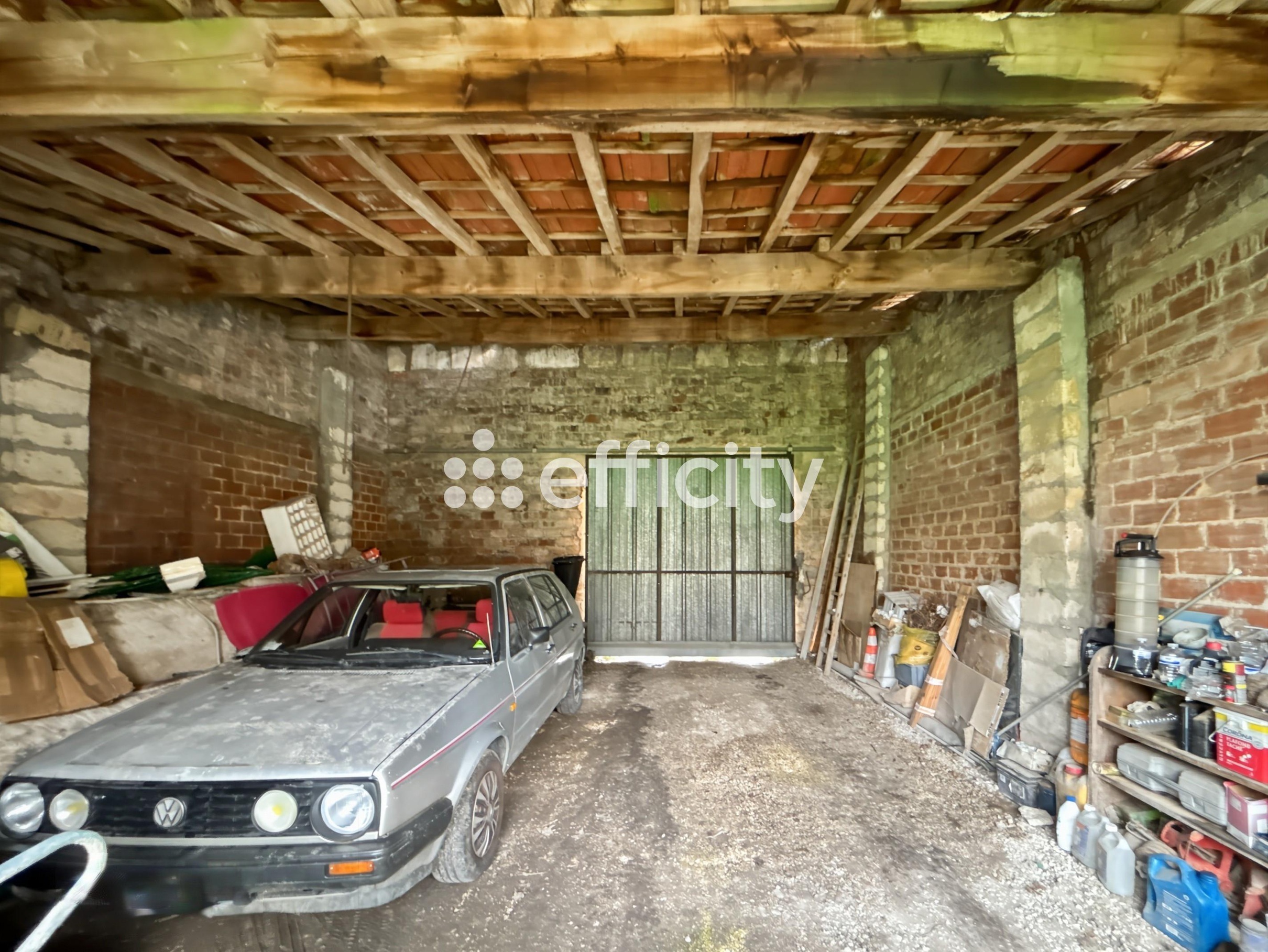 Achat immobilier Immeuble 15 pièces  250m2 à Saintes (17100) - Photo n°10