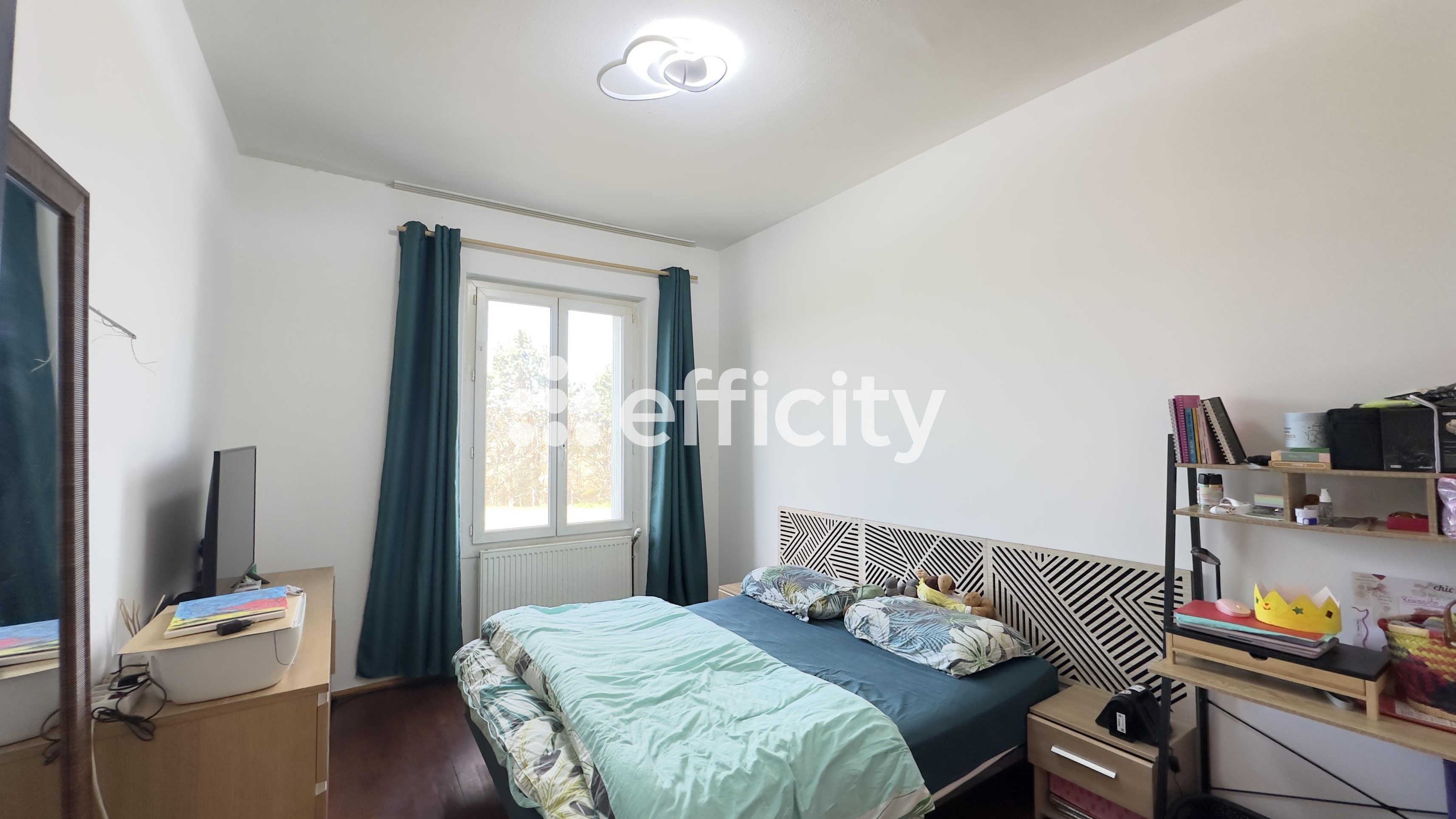 Achat immobilier Maison 8 pièces  205m2 à Pierrelatte (26700) - Photo n°6