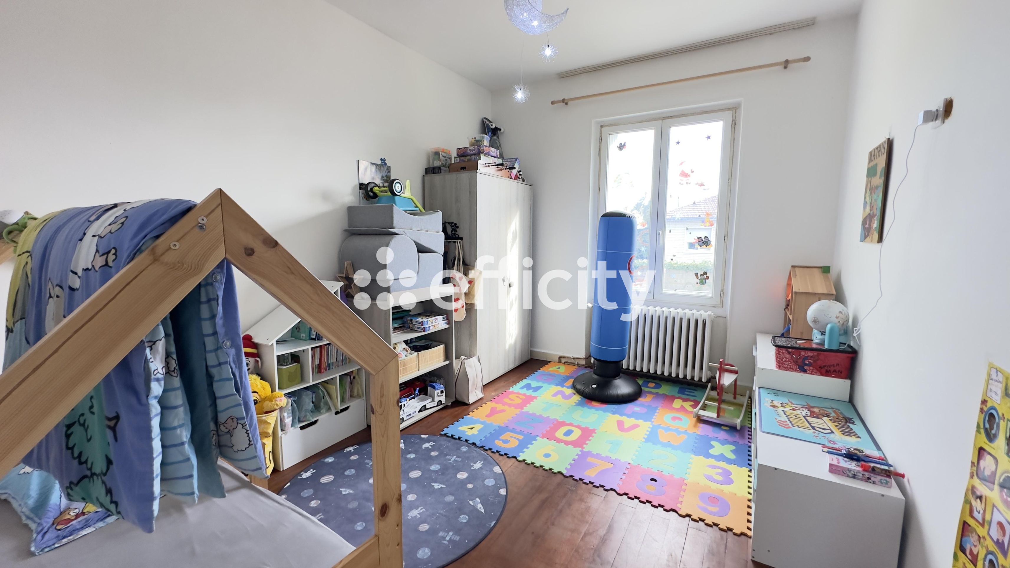 Achat immobilier Maison 8 pièces  205m2 à Pierrelatte (26700) - Photo n°7