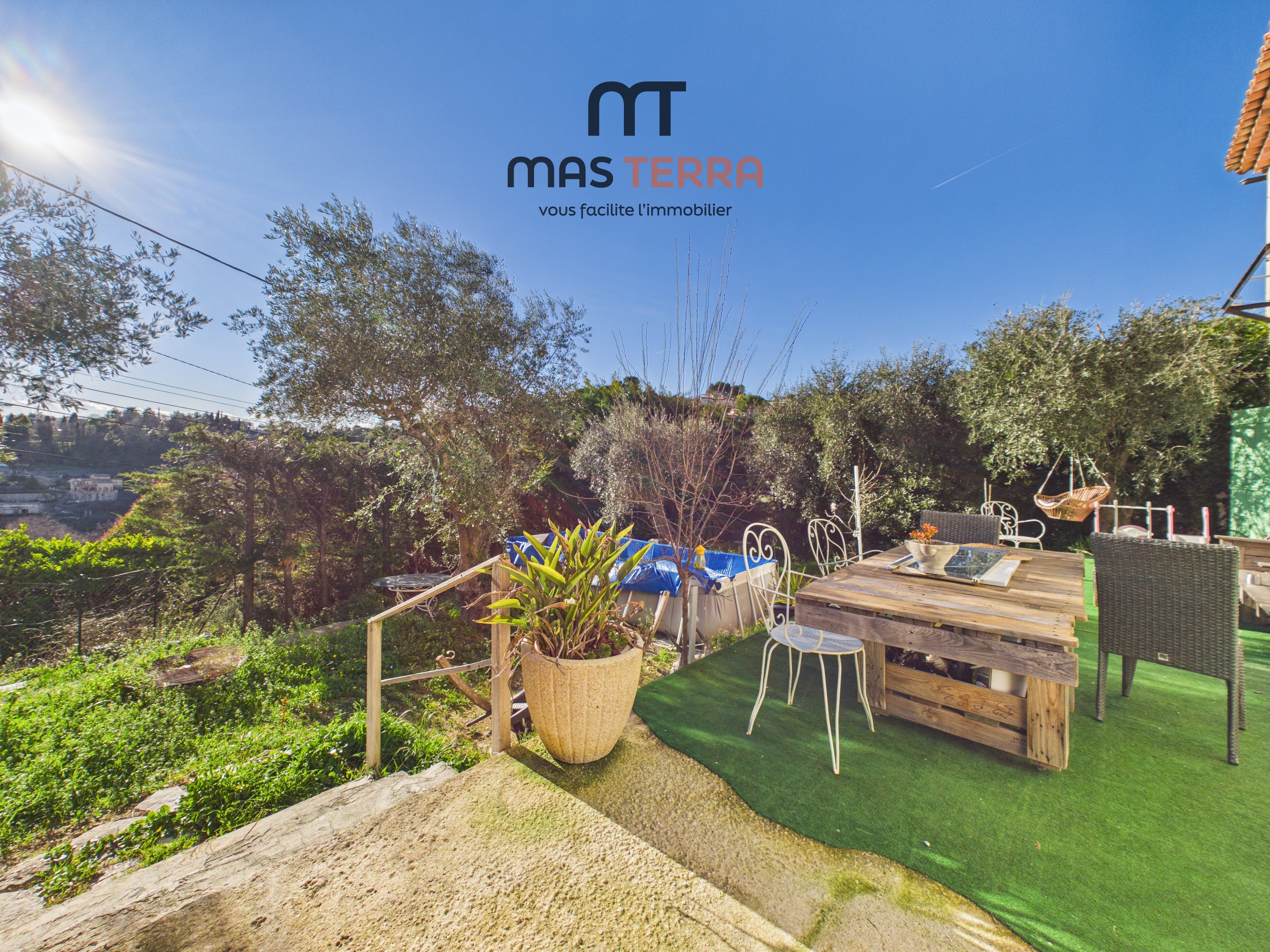 Achat immobilier Maison 9 pièces  223m2 à Châteauneuf-Grasse (06740) - Photo n°15