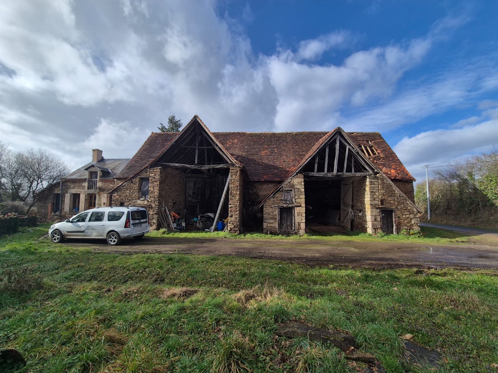Maison 2 pièces 77 m² · à Pouligny-Notre-Dame · 77 m² · 74 900 €