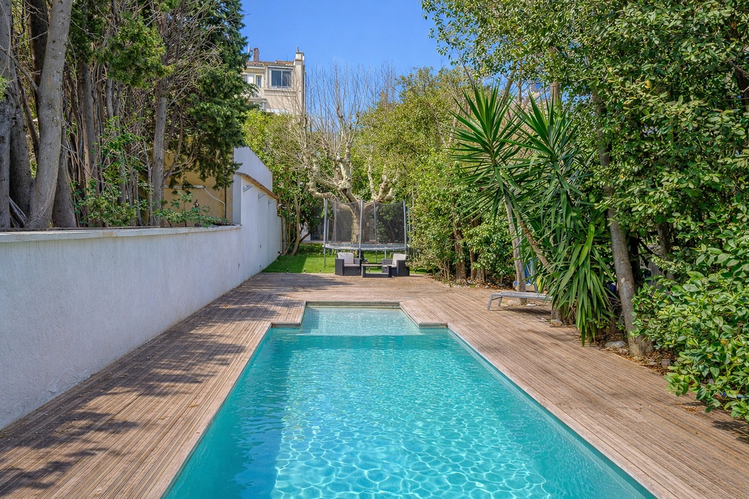 maison 6 pièces - 350m2 à Marseille (13008)