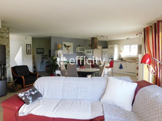 Achat immobilier Maison 4 pièces  108m2 à Montendre (17130) - Photo n°5