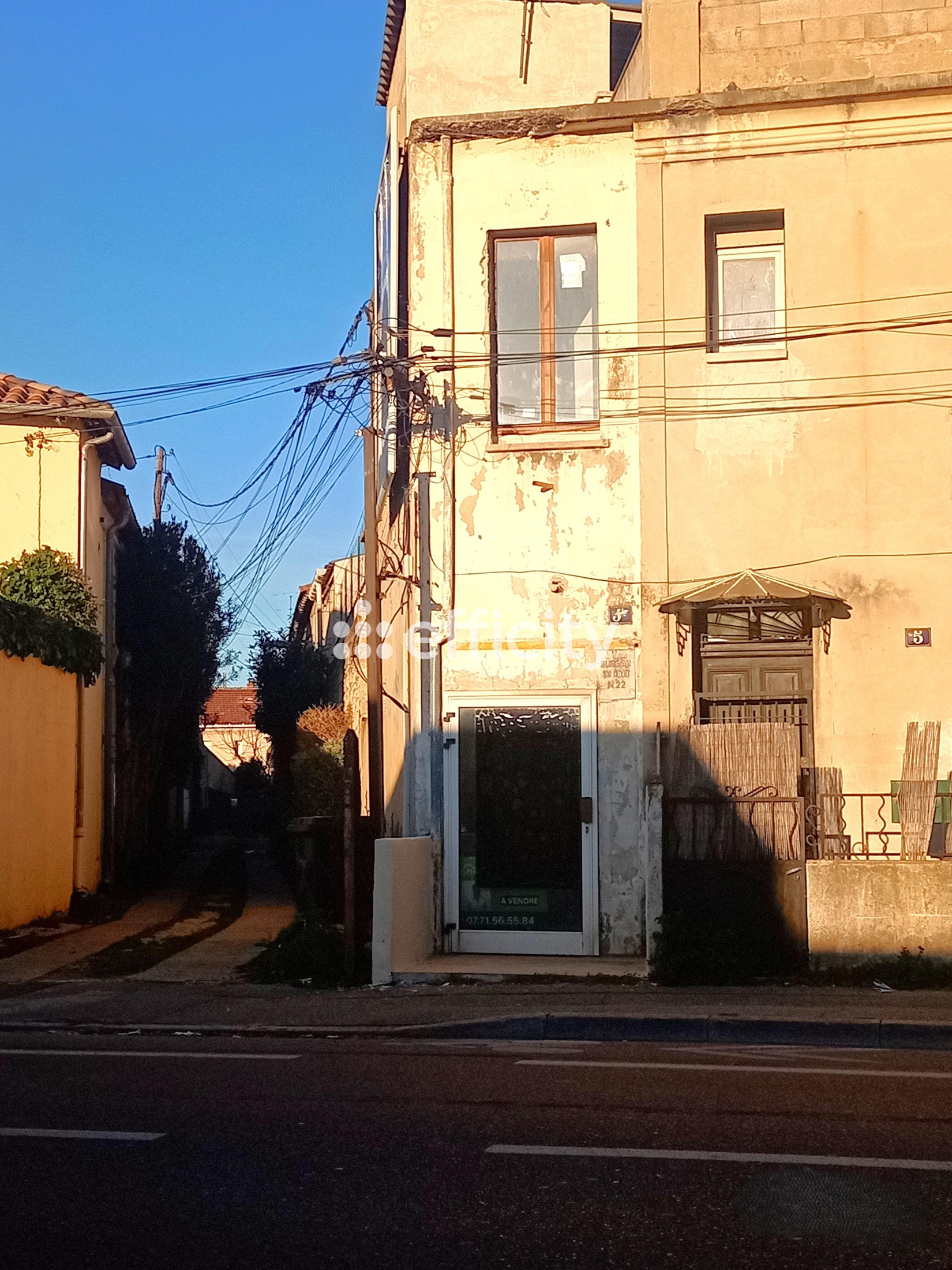 local commercial 2 pièces - 8m2 à Avignon (84000)