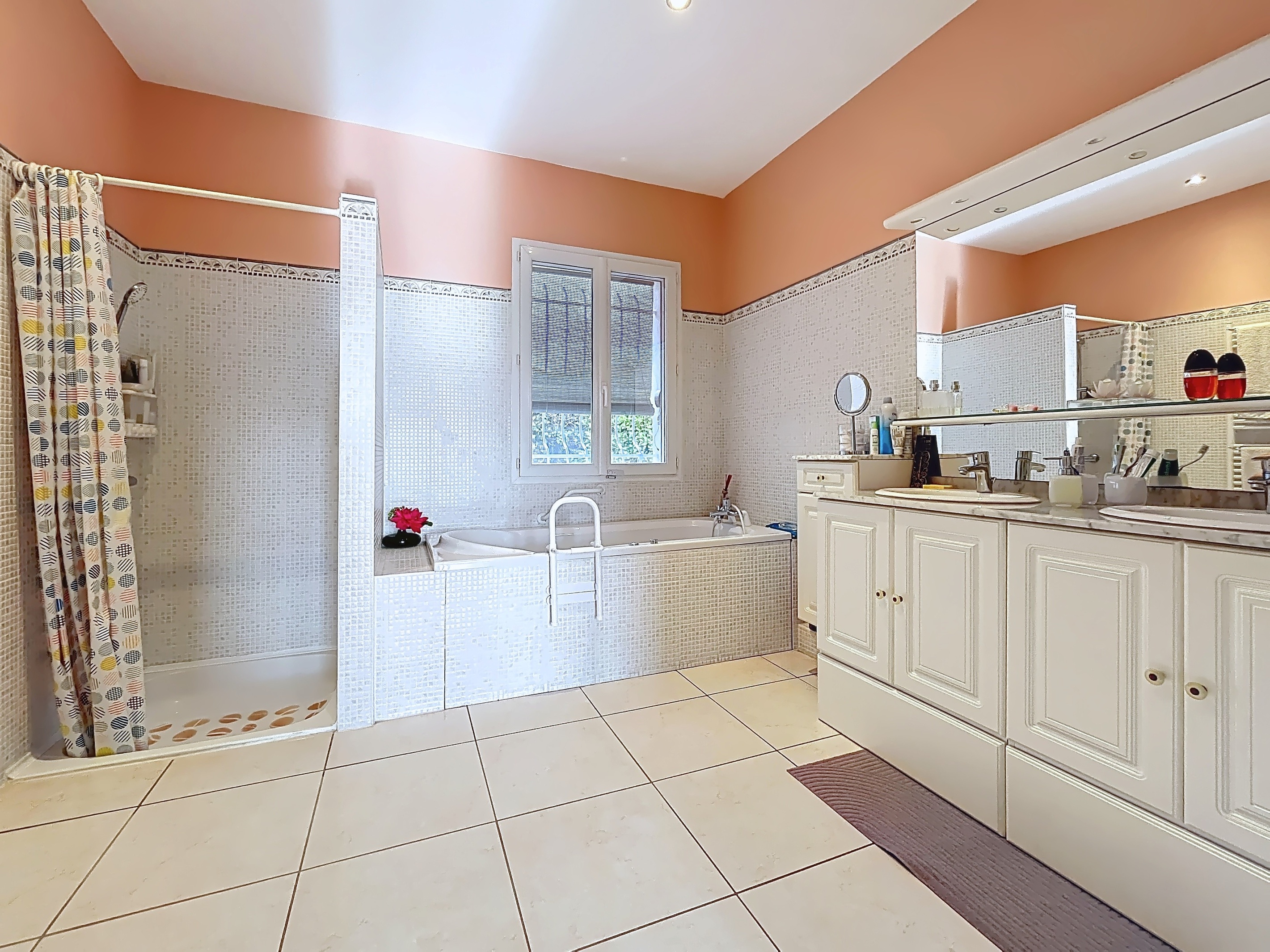 Achat immobilier Maison 5 pièces  197m2 à Romans-sur-Isère (26100) - Photo n°17