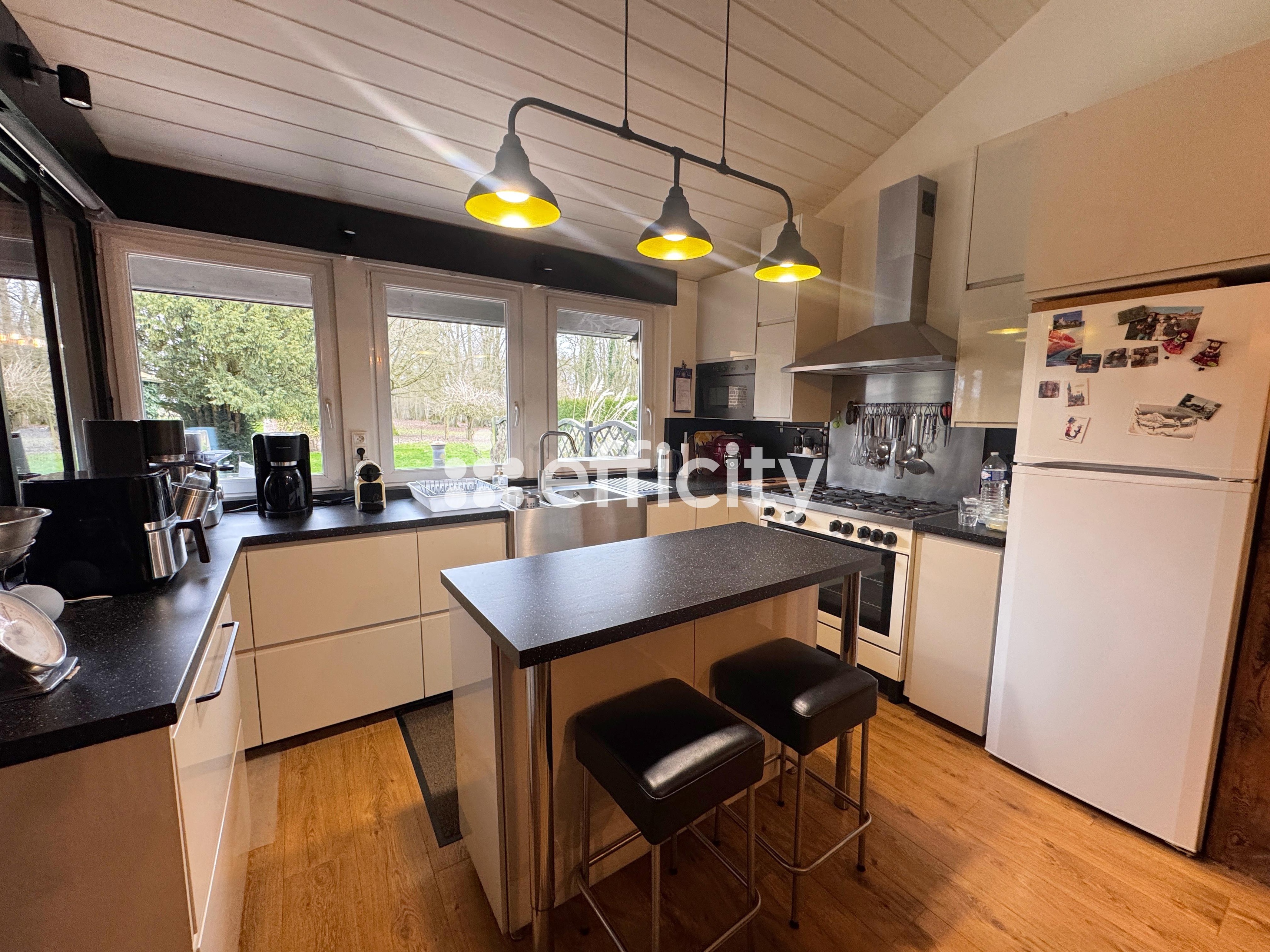 Achat immobilier Maison 9 pièces  270m2 à Saint-Quentin (02100) - Photo n°6