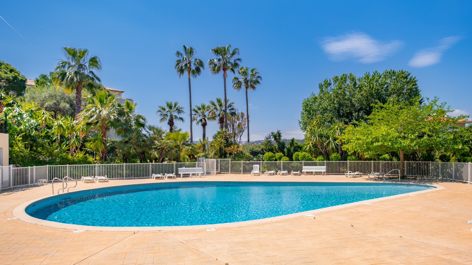 Achat immobilier Appartement 2 pièces  62m2 à Antibes (06600) - Photo n°11