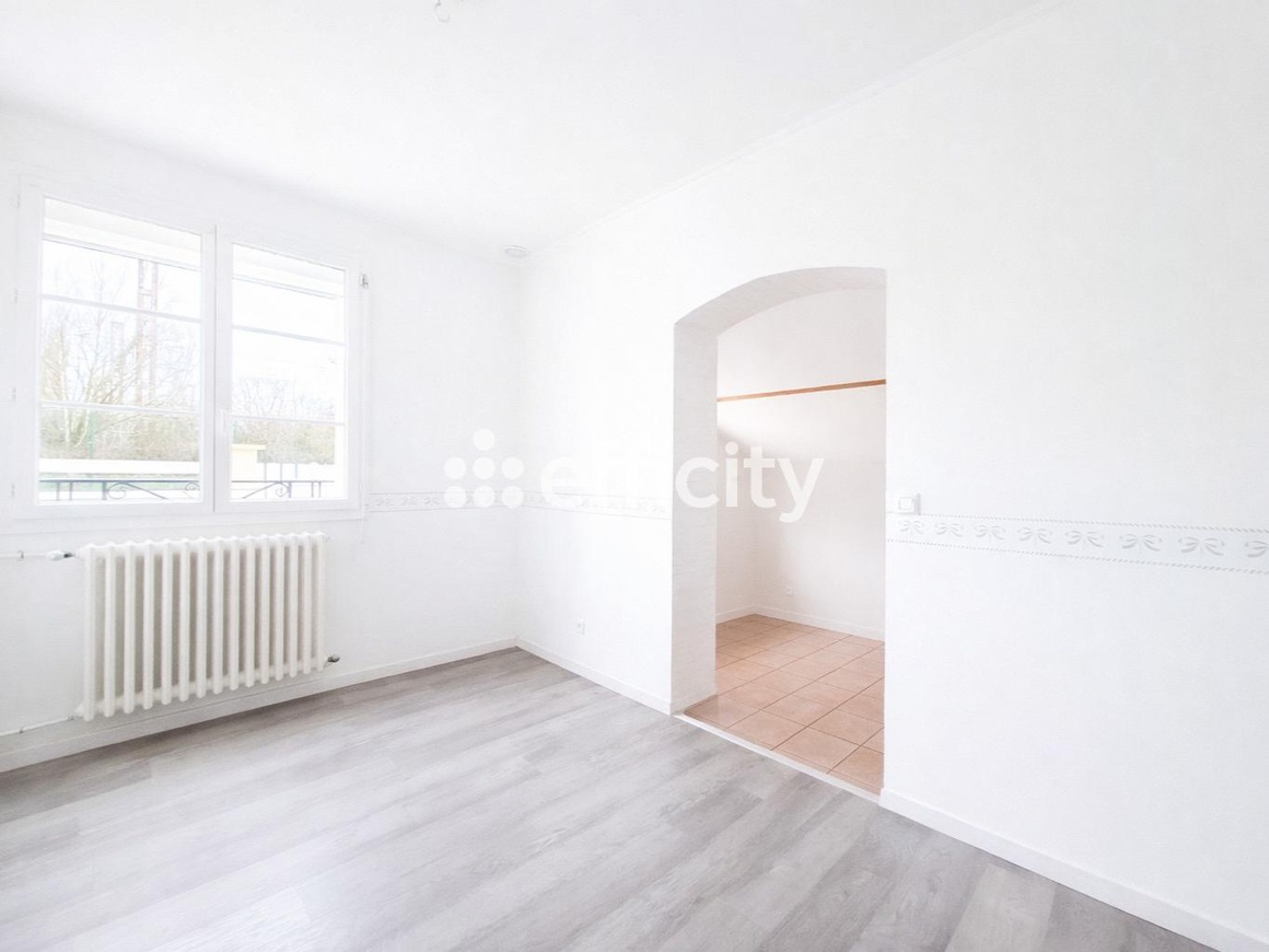 Achat immobilier Maison 8 pièces  150m2 à Nogent-le-Rotrou (28400) - Photo n°8