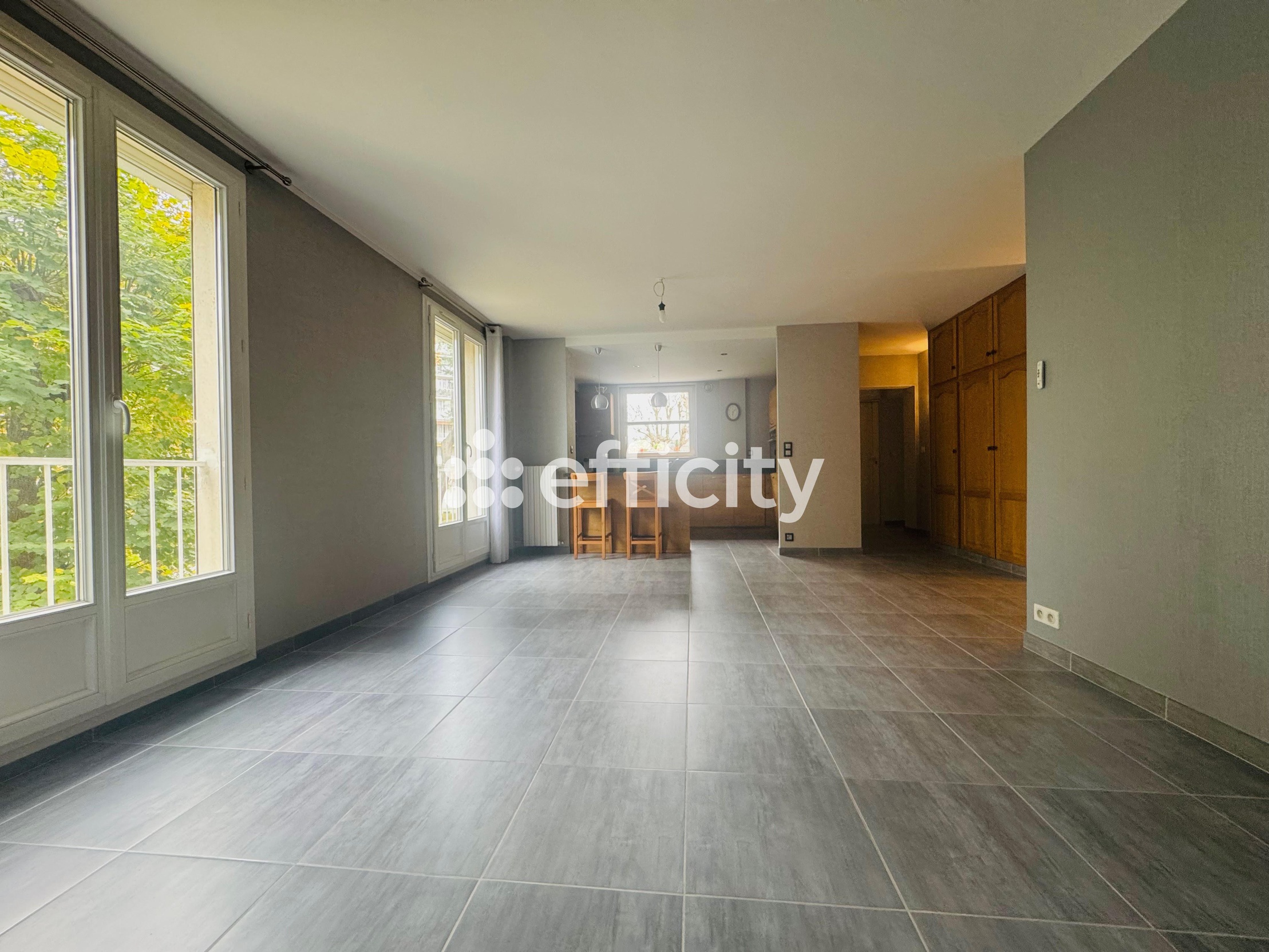 appartement 5 pièces - 110m2 à Créteil (94000)