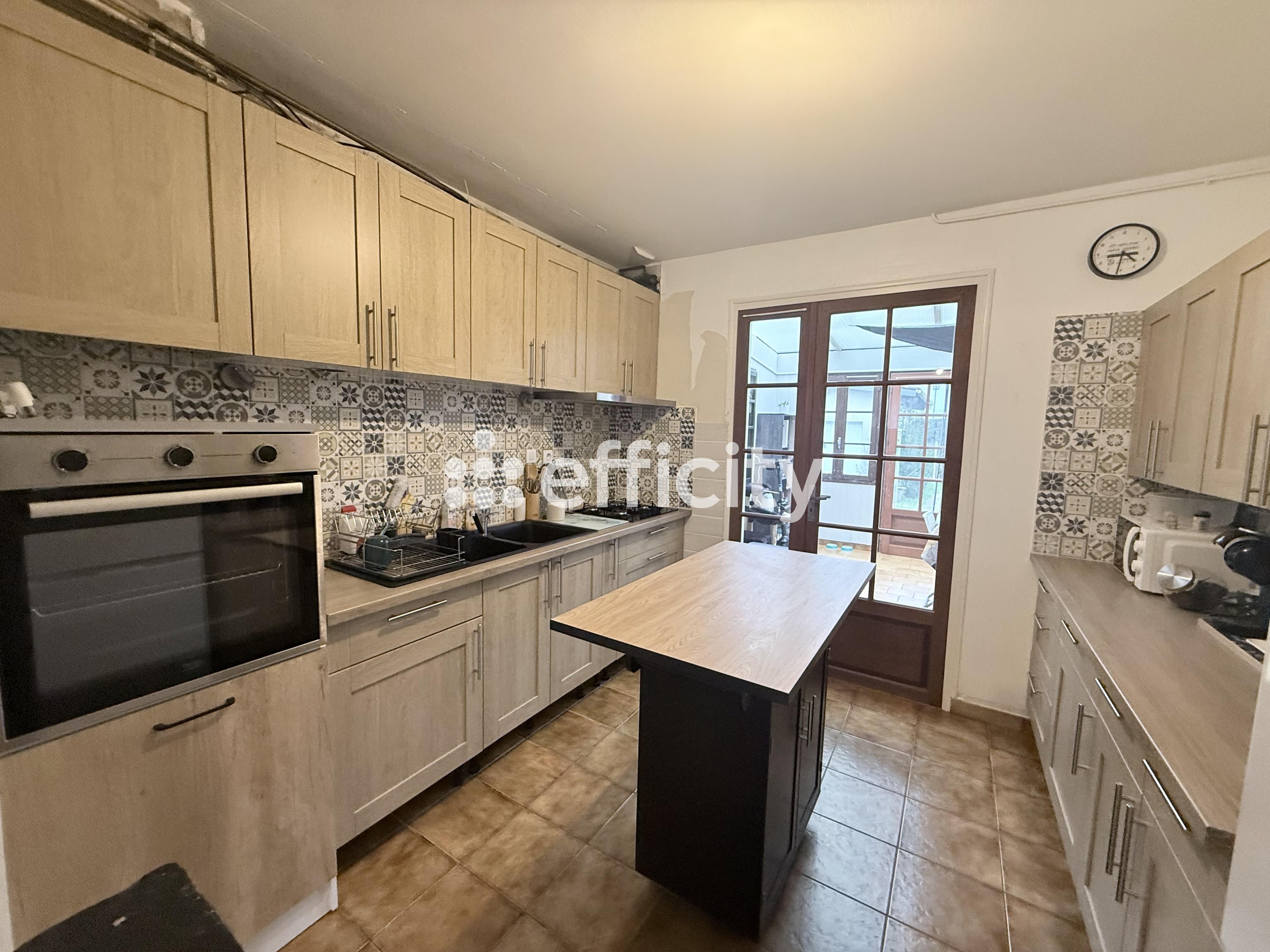 Achat immobilier Maison 6 pièces  102m2 à Ruffec (16700) - Photo n°5