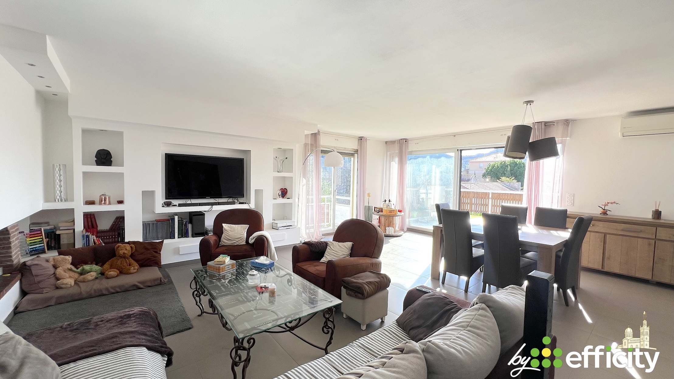 appartement 3 pièces - 105m2 à Marseille (13009)