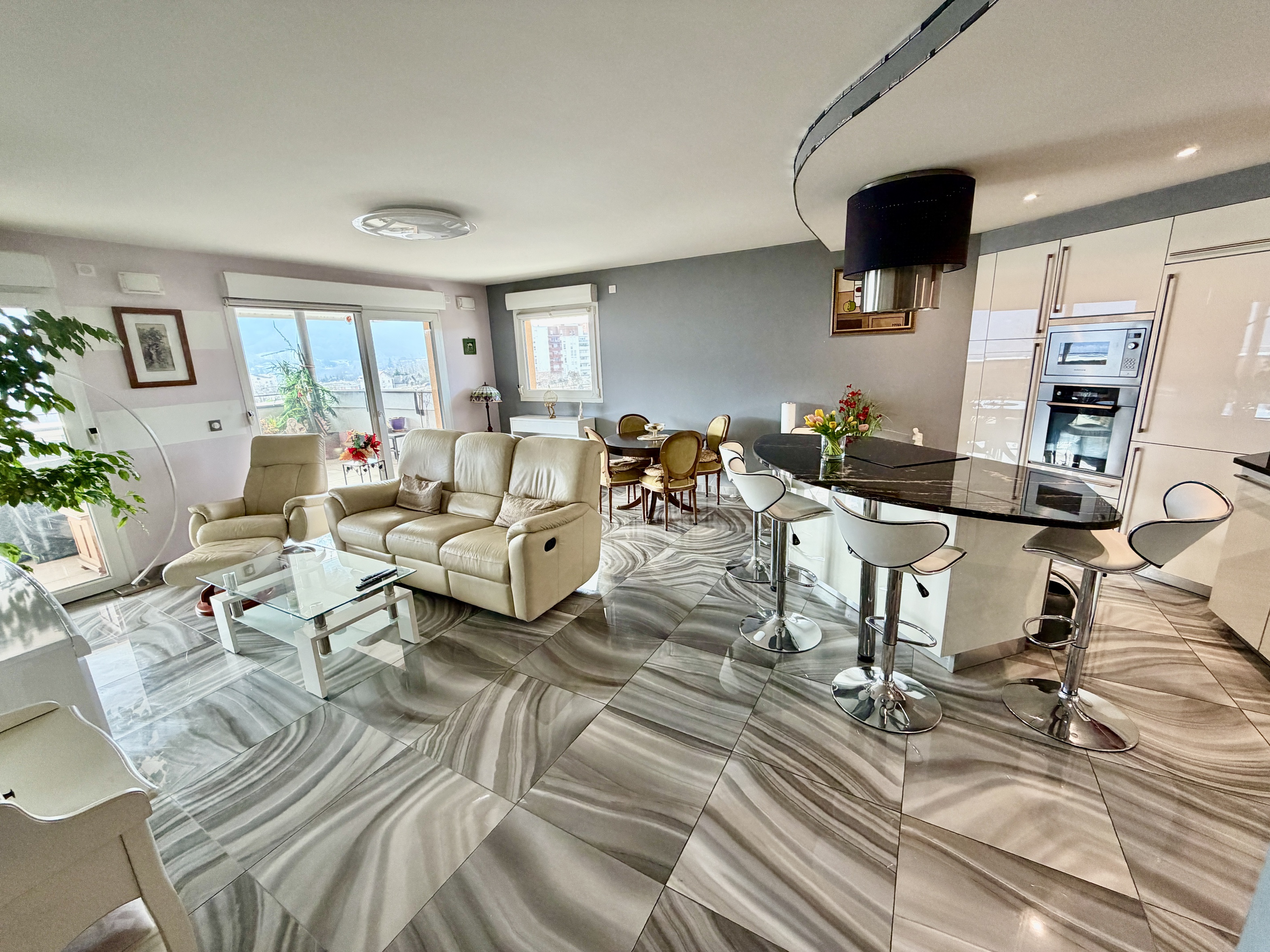 appartement 3 pièces - 90,0m2 à Annecy (74600)