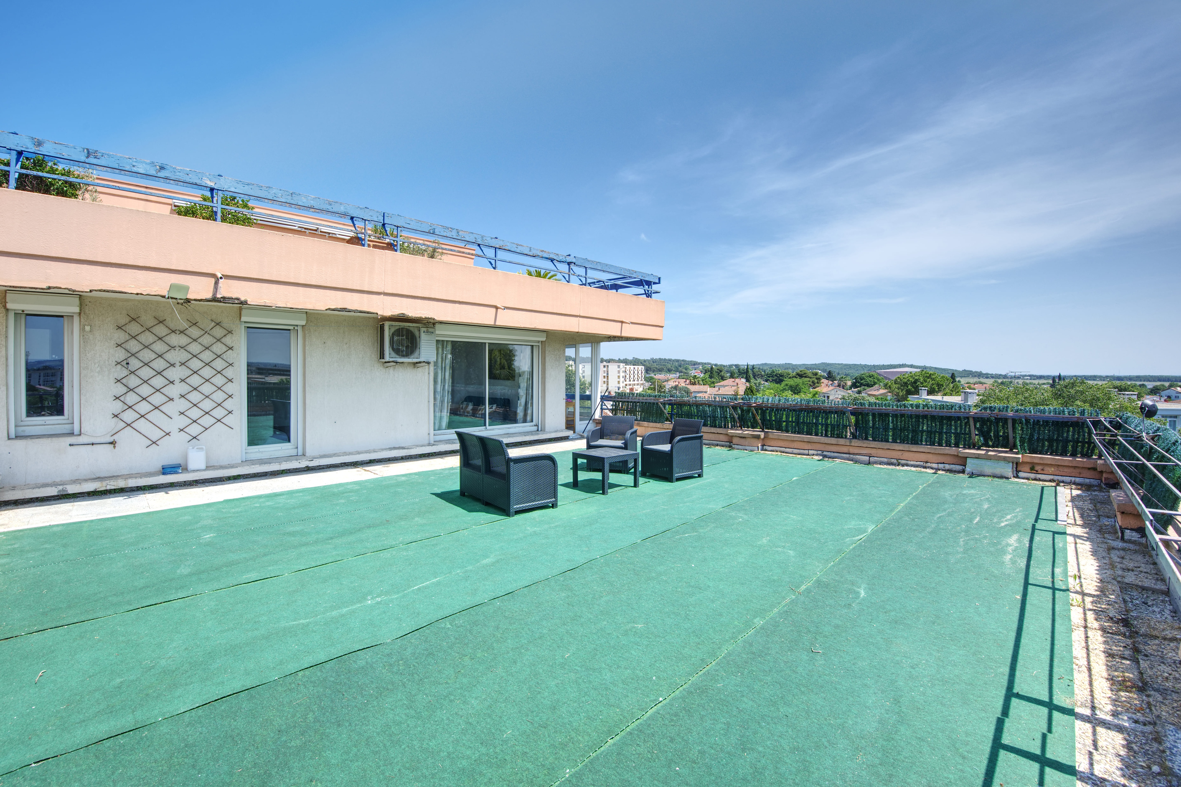 Achat immobilier Appartement 2 pièces  55m2 à Nîmes (30000) - Photo n°9