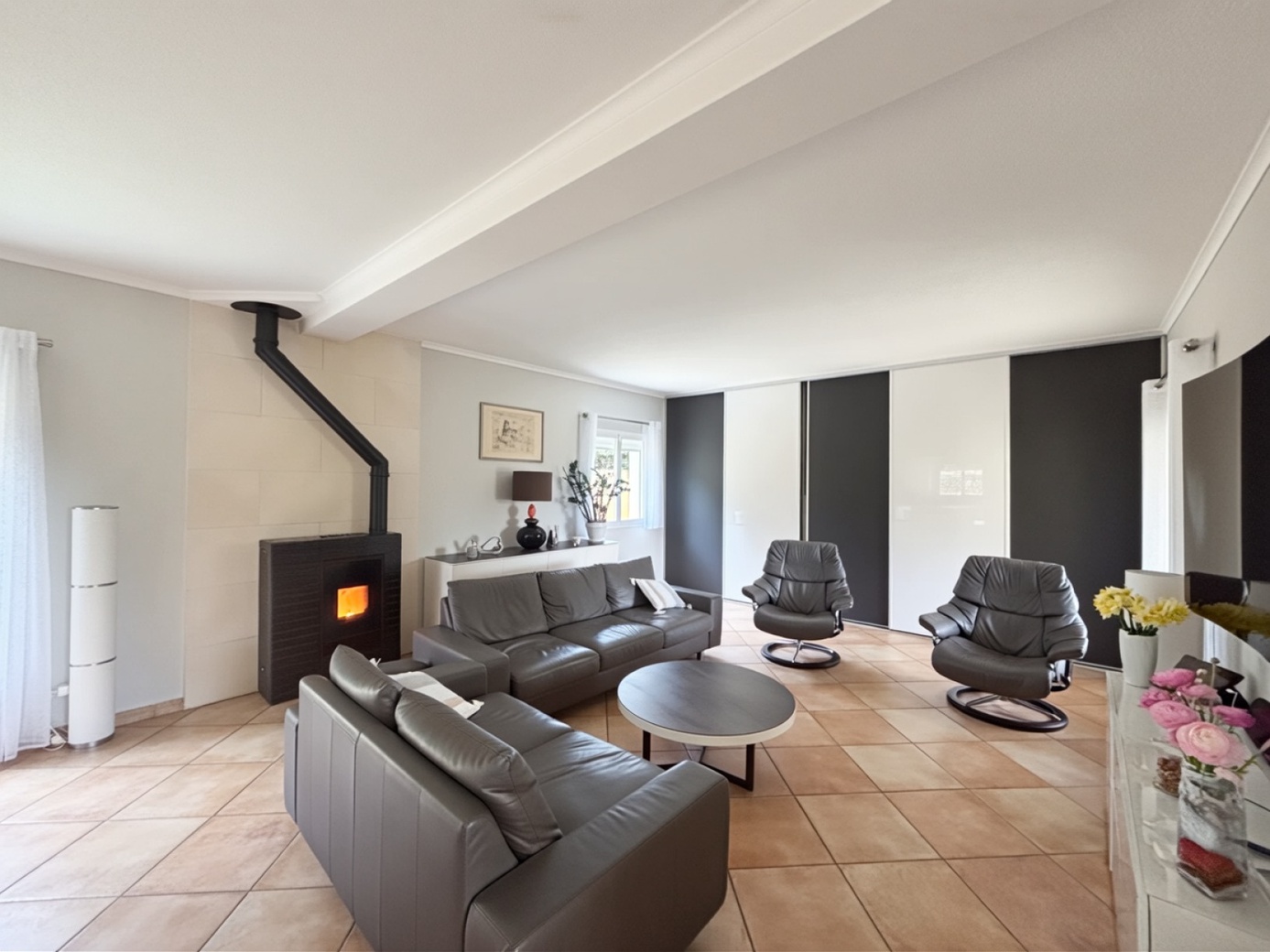 Achat immobilier Maison 5 pièces  180m2 à Montfrin (30490) - Photo n°5