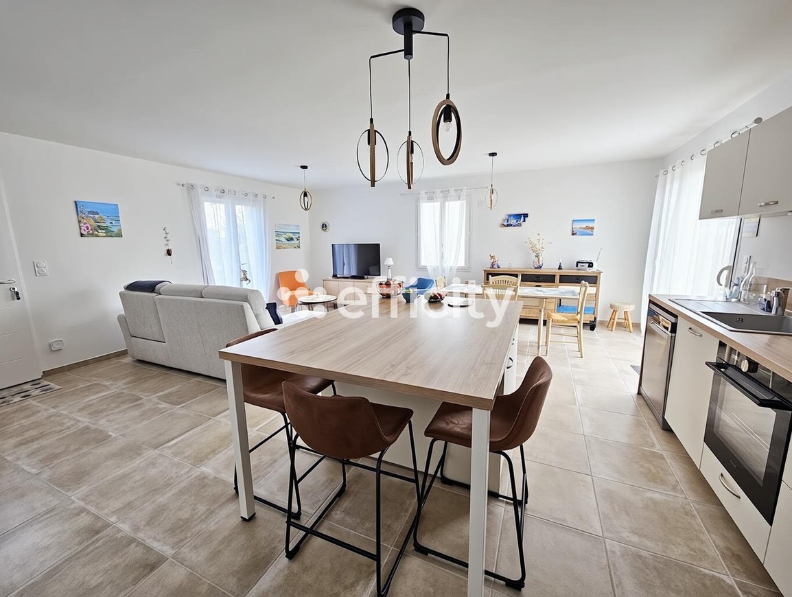 Achat immobilier Maison 4 pièces  94m2 à Saint-Froult (17780) - Photo n°11