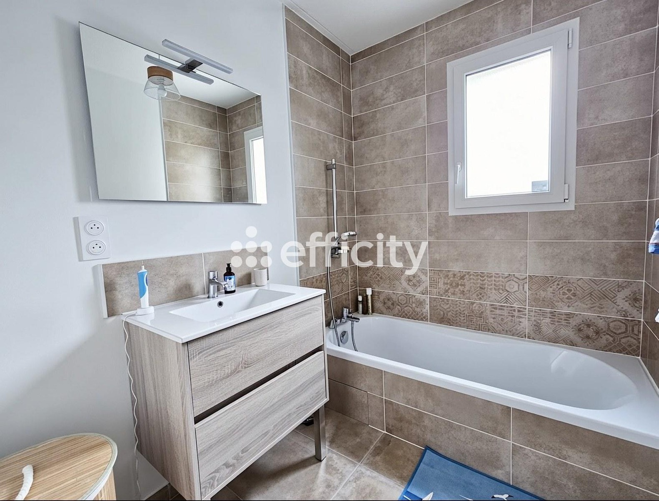 Achat immobilier Maison 4 pièces  94m2 à Saint-Froult (17780) - Photo n°18