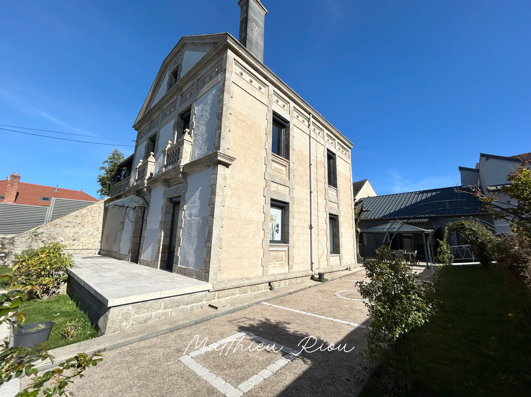 maison 7 pièces - 225m2 à Guéret (23000)