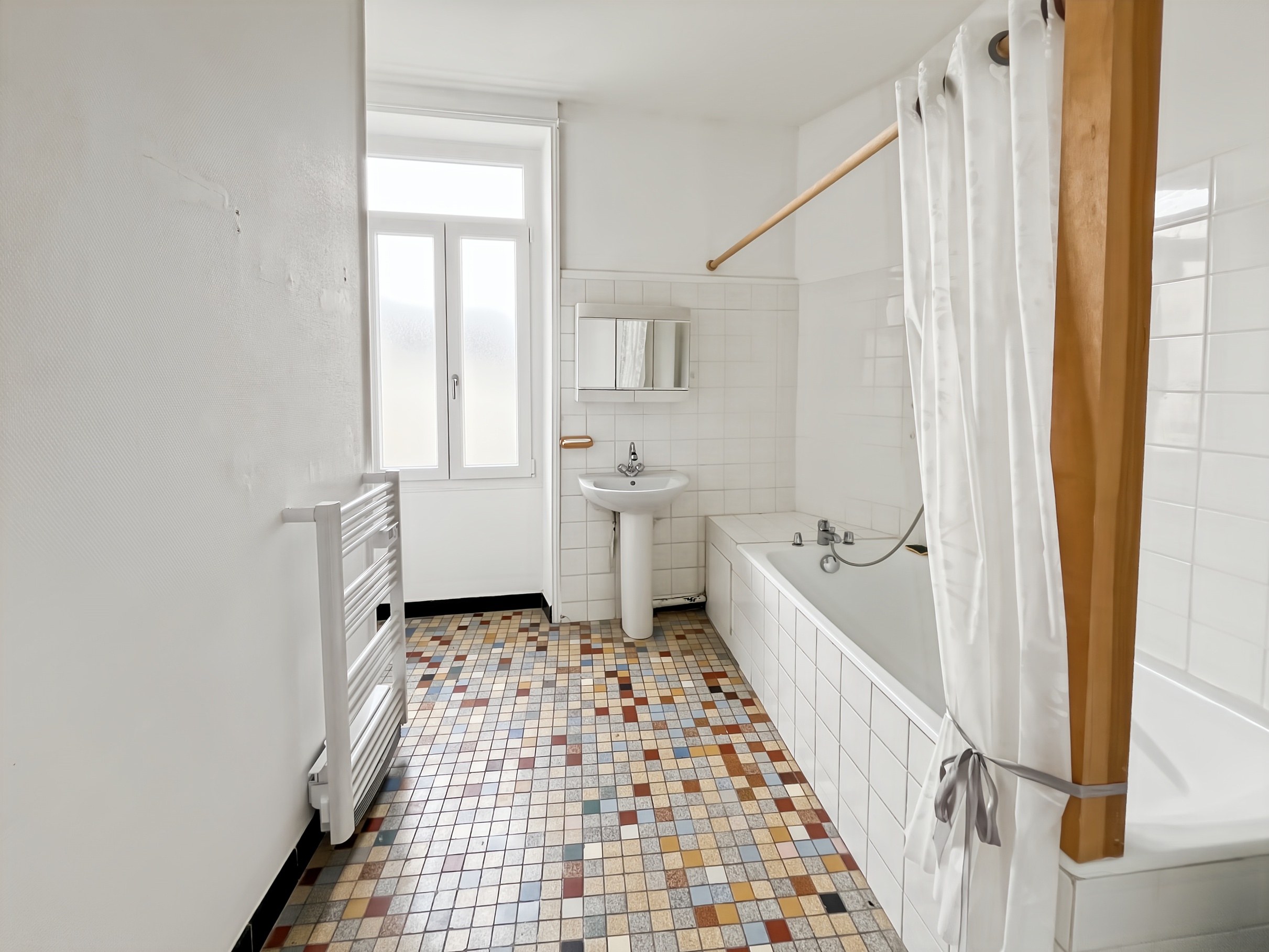 Achat immobilier Immeuble 8 pièces  301m2 à Brizambourg (17770) - Photo n°11