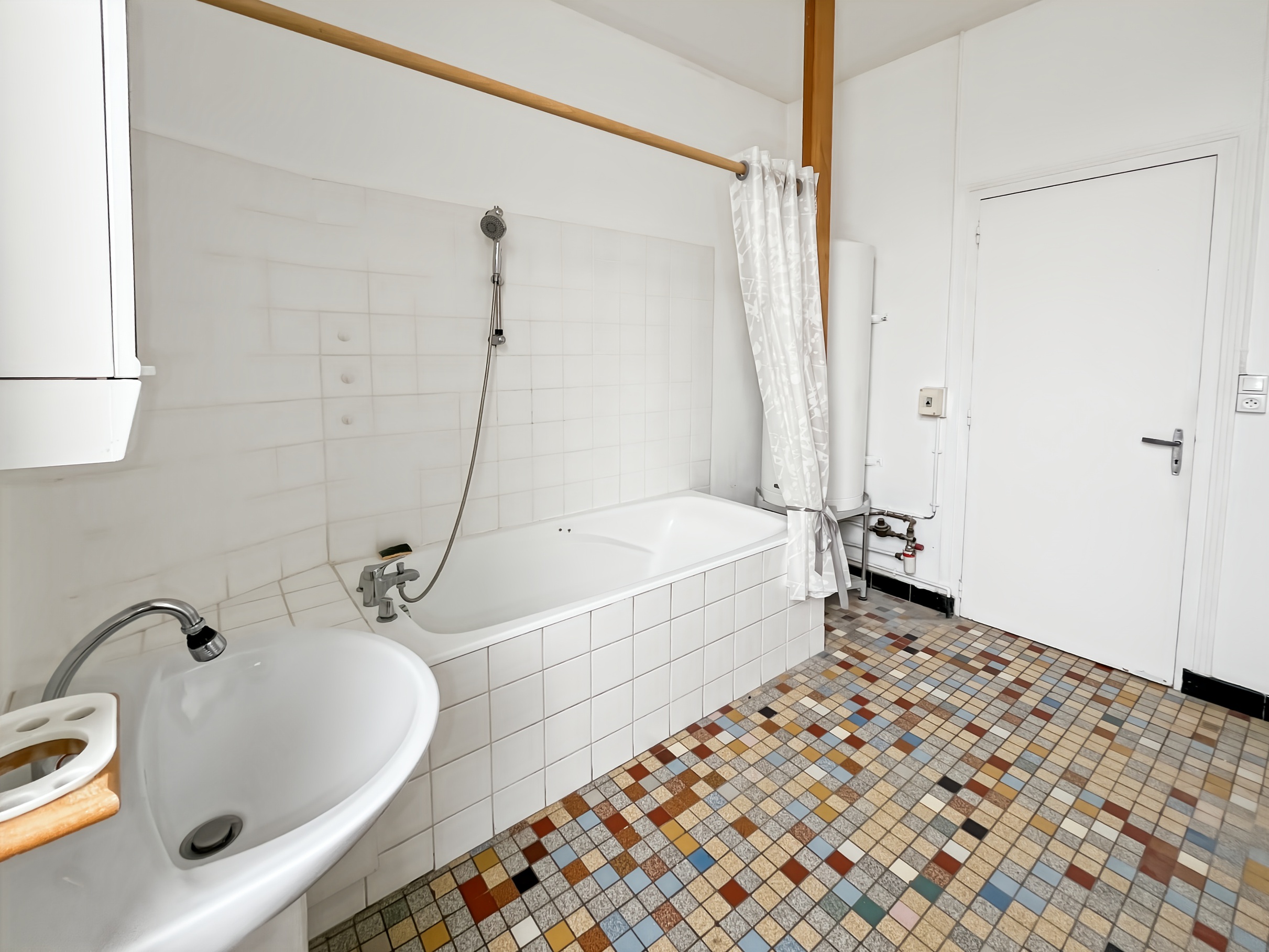 Achat immobilier Immeuble 8 pièces  301m2 à Brizambourg (17770) - Photo n°21