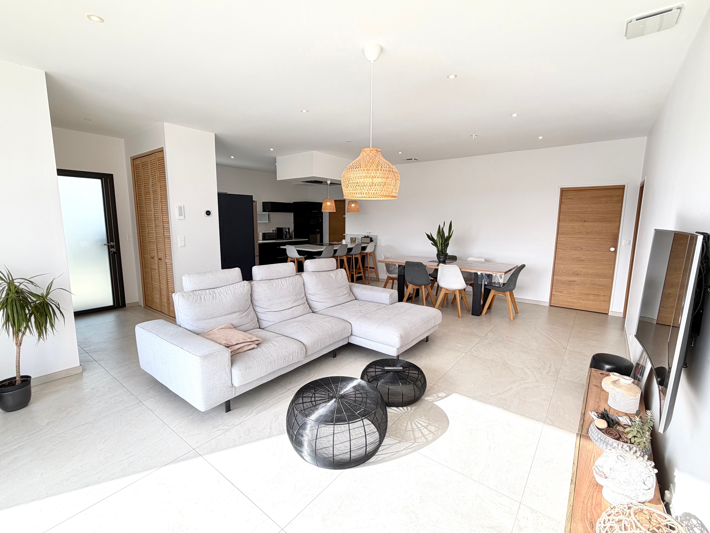 Achat immobilier Maison 5 pièces  169m2 à Breuillet (17920) - Photo n°1