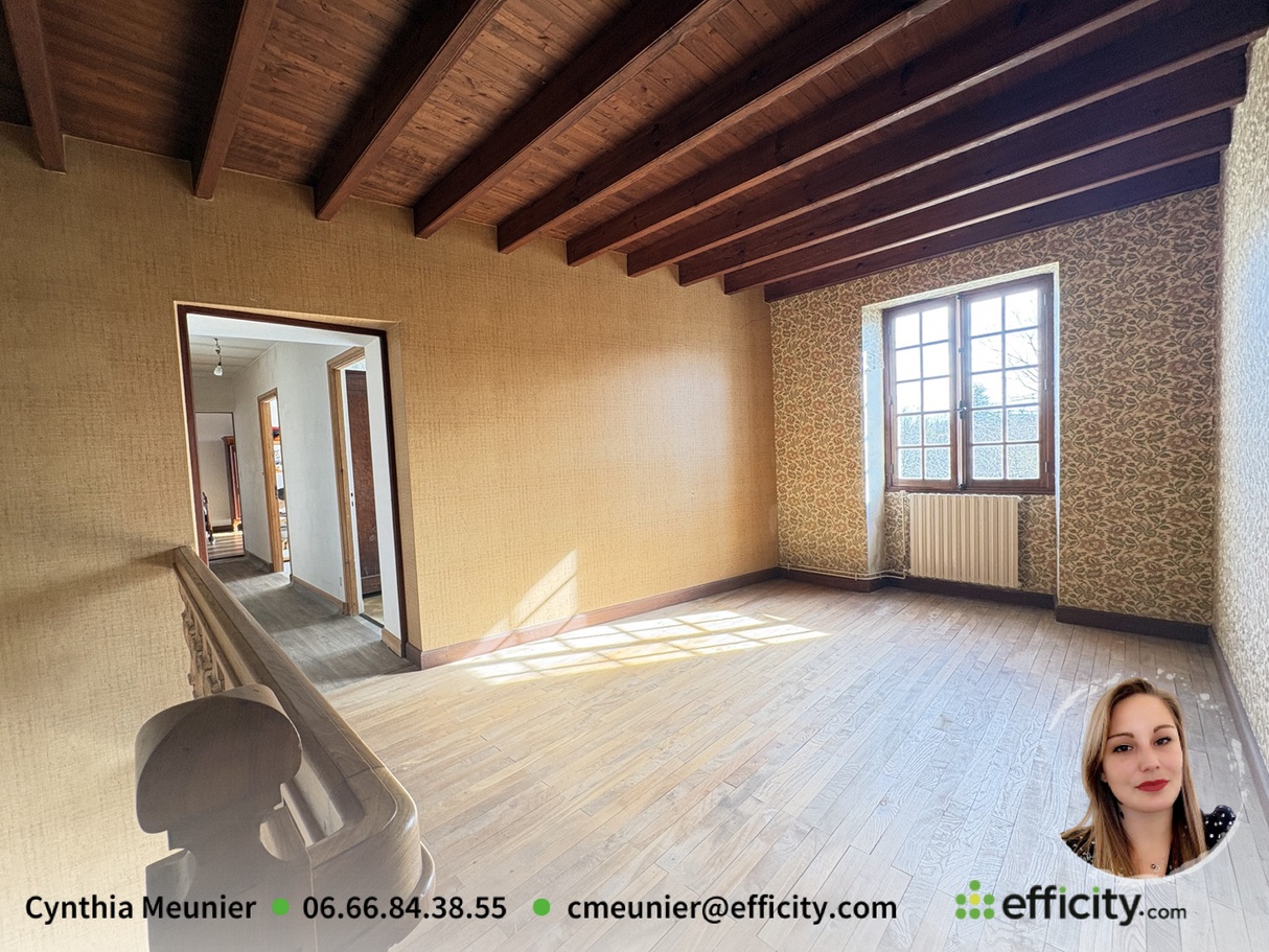 Achat immobilier Maison 7 pièces  222m2 à Ladiville (16120) - Photo n°11