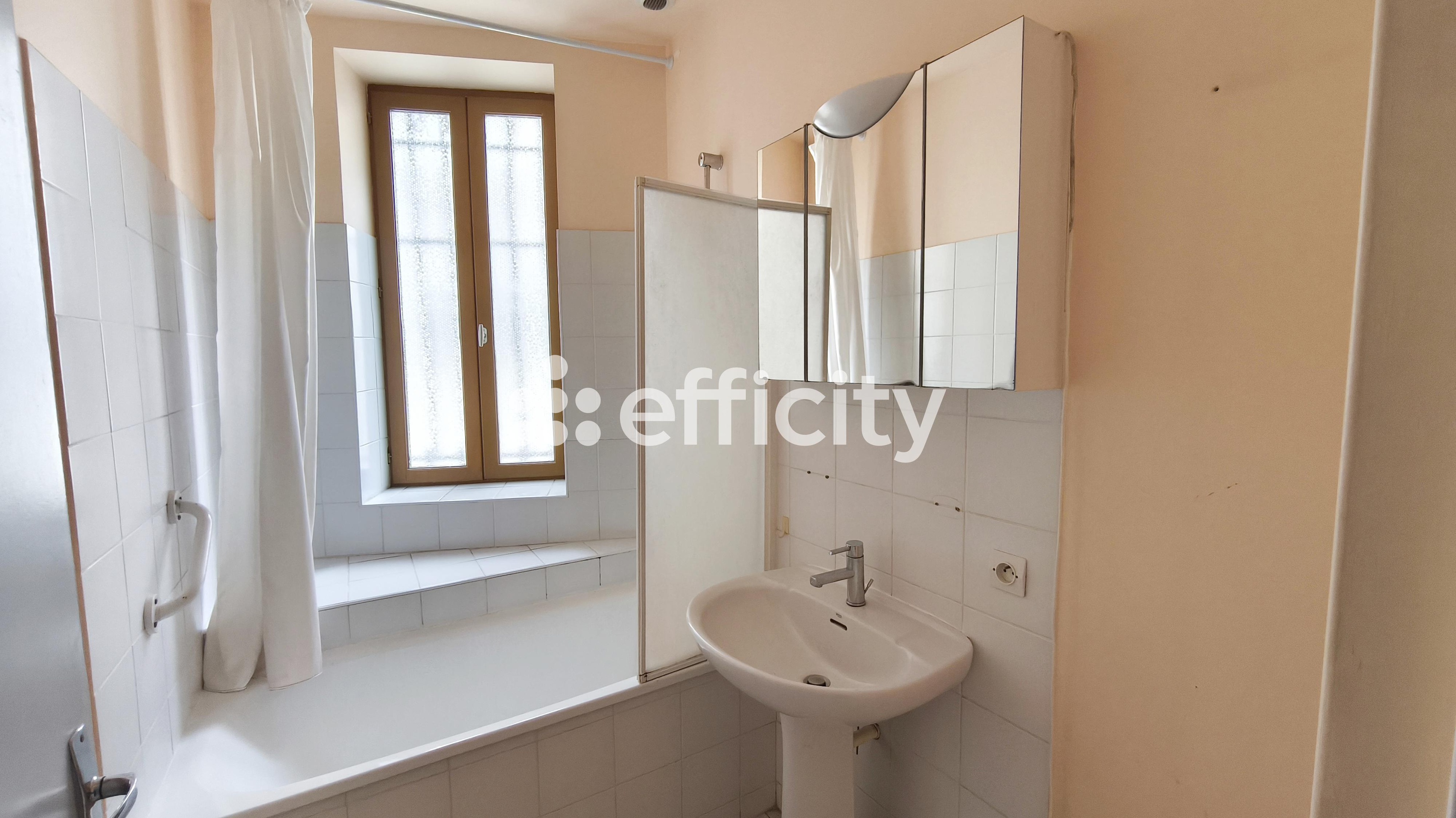 Achat immobilier Appartement 3 pièces  75m2 à Nissan-lez-Enserune (34440) - Photo n°8