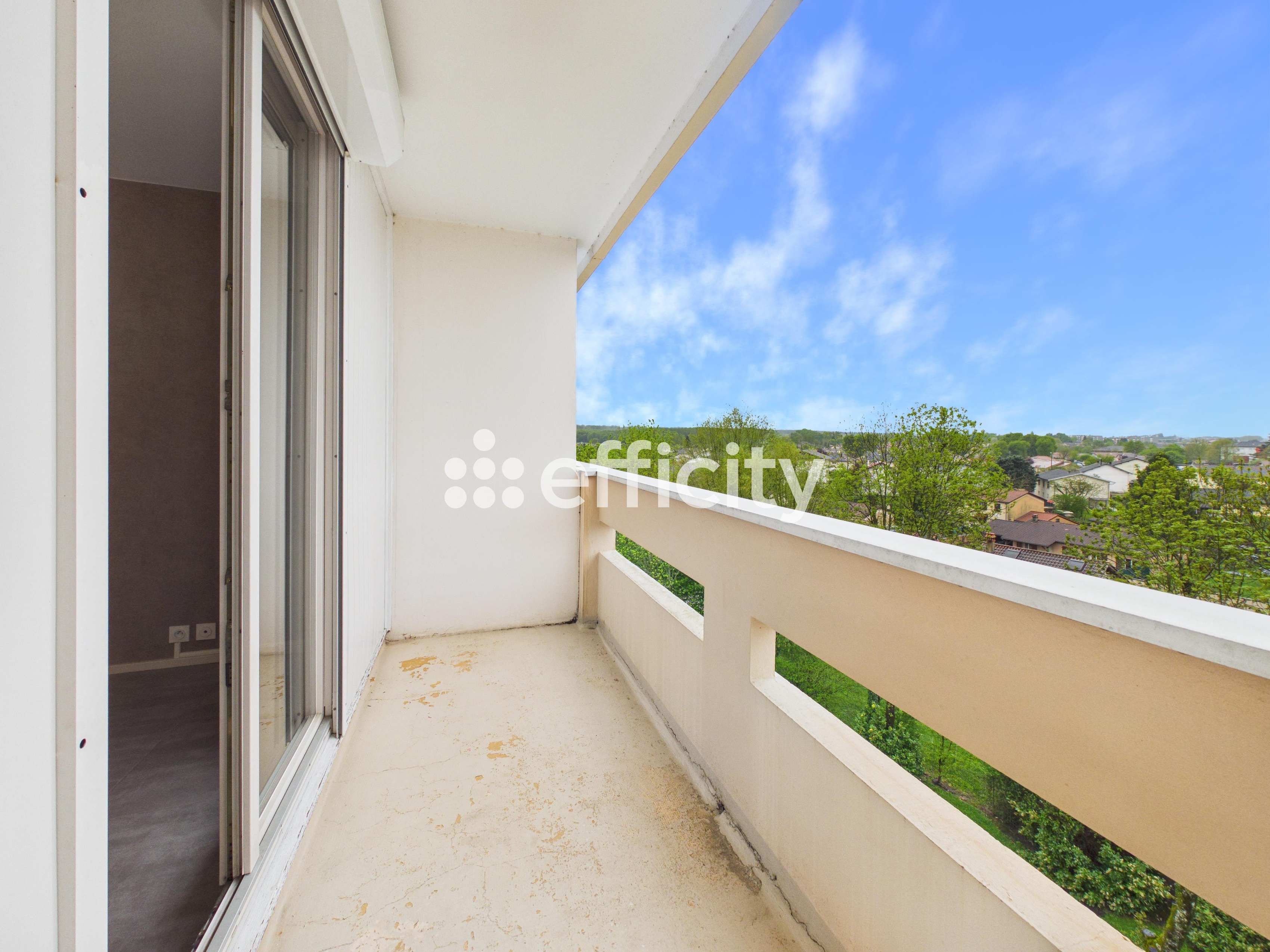 Achat immobilier Appartement 4 pièces  88m2 à Péronnas (01960) - Photo n°4