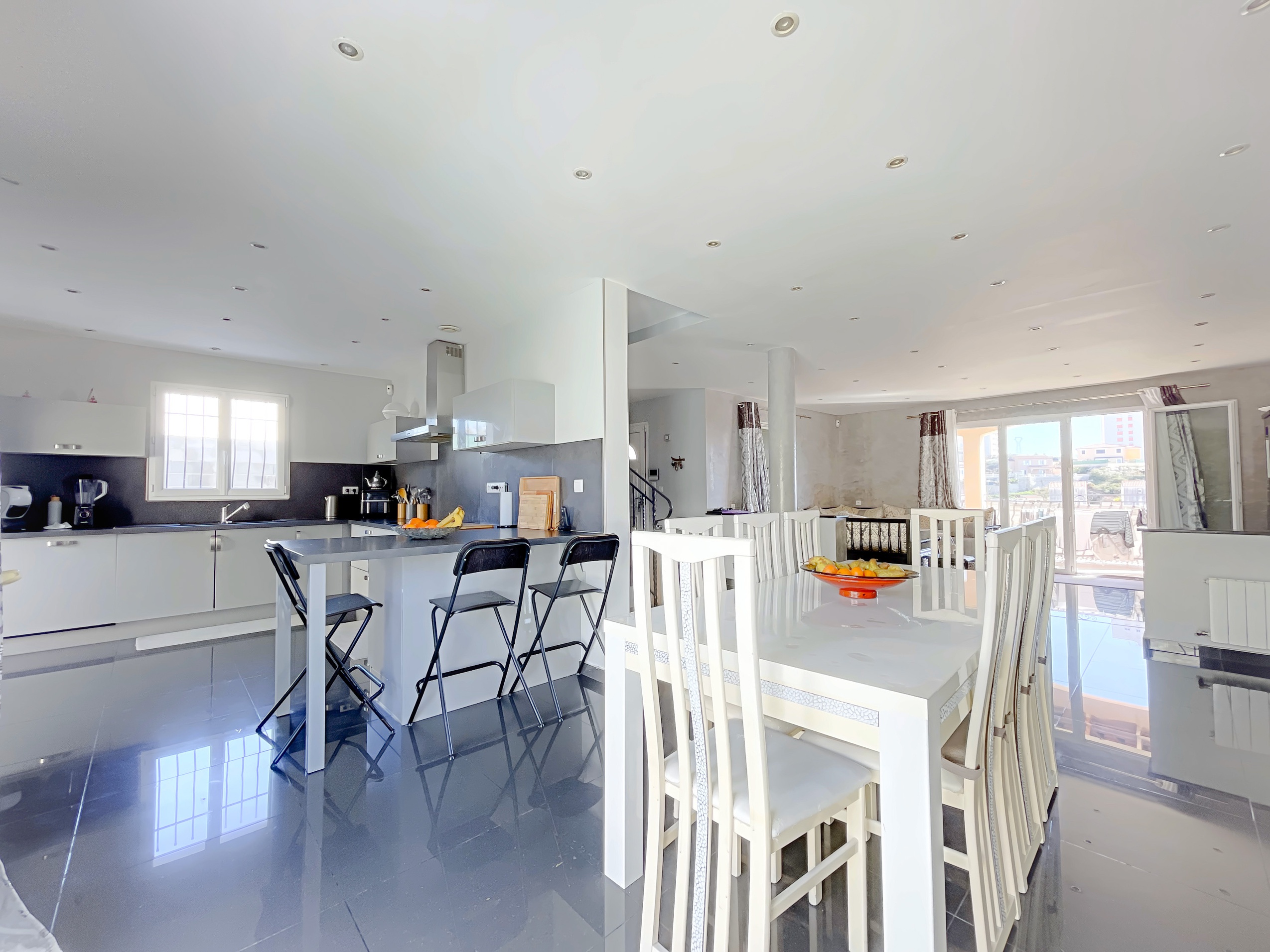 Achat immobilier Maison 8 pièces  185m2 à Marseille (13015) - Photo n°8