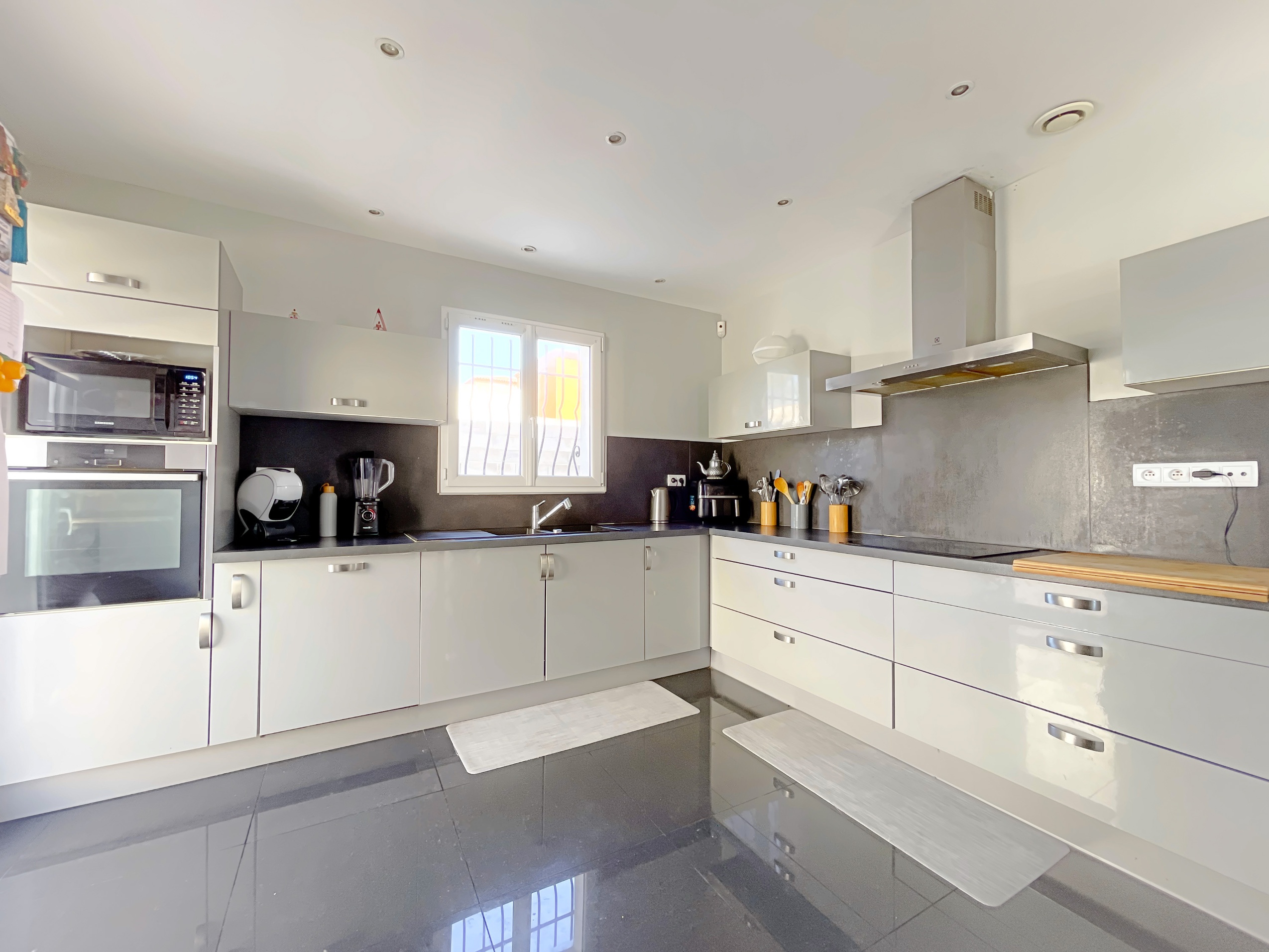 Achat immobilier Maison 8 pièces  185m2 à Marseille (13015) - Photo n°10