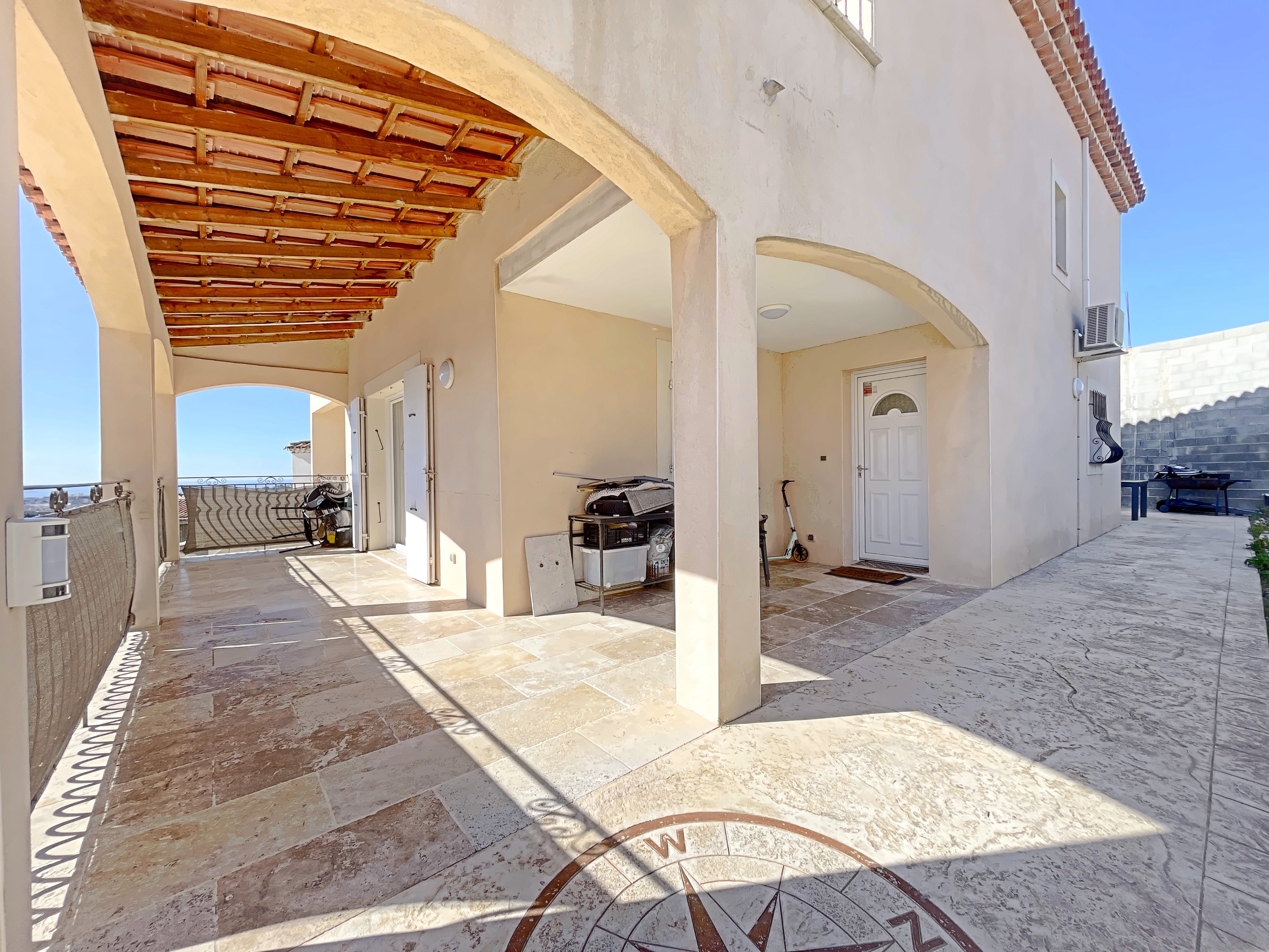 Achat immobilier Maison 8 pièces  185m2 à Marseille (13015) - Photo n°4
